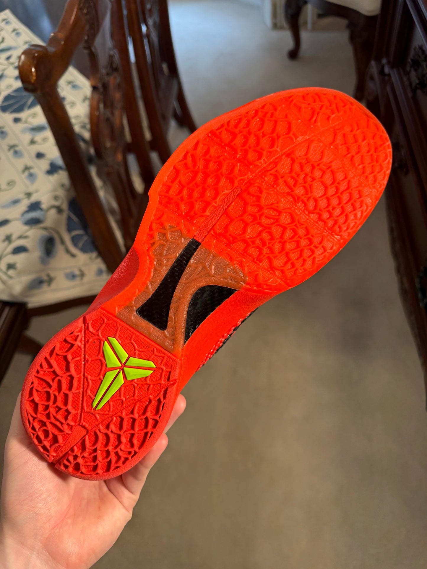 Kobe 6 Protro Reverse Grinch *used*