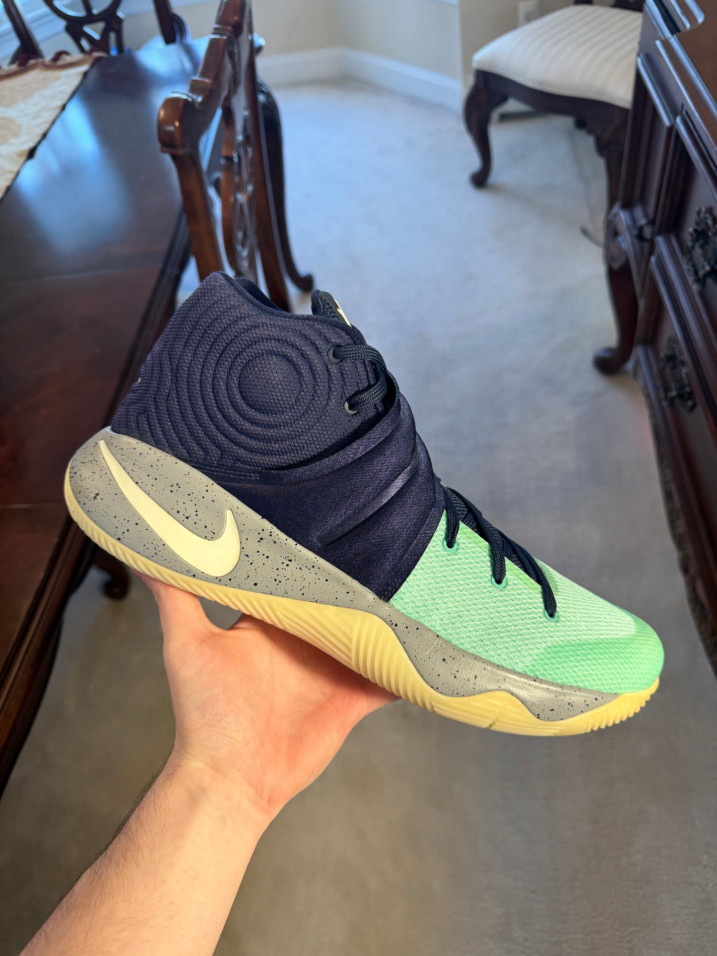 Kyrie 2 iD