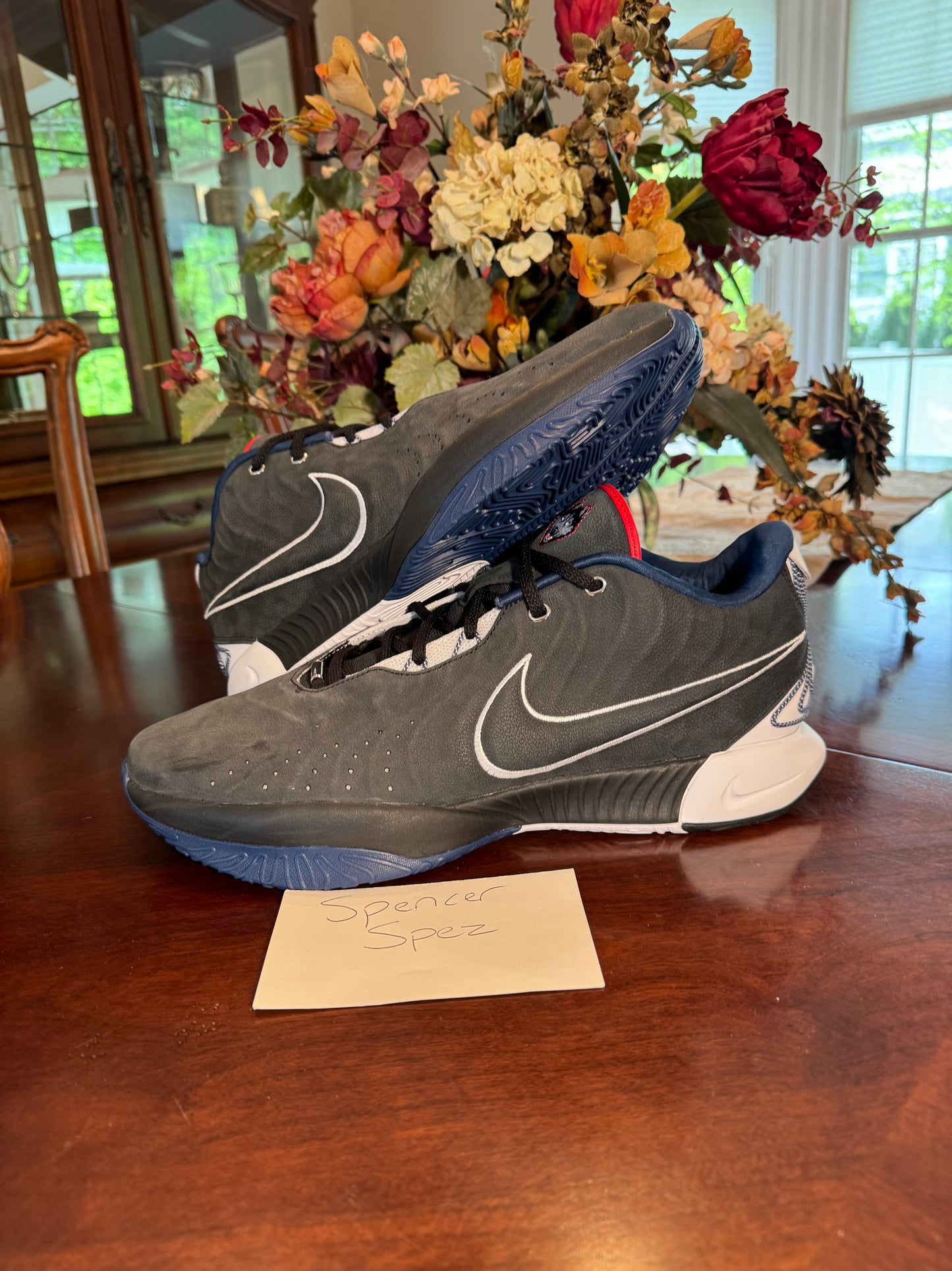 LeBron 21 UConn PE