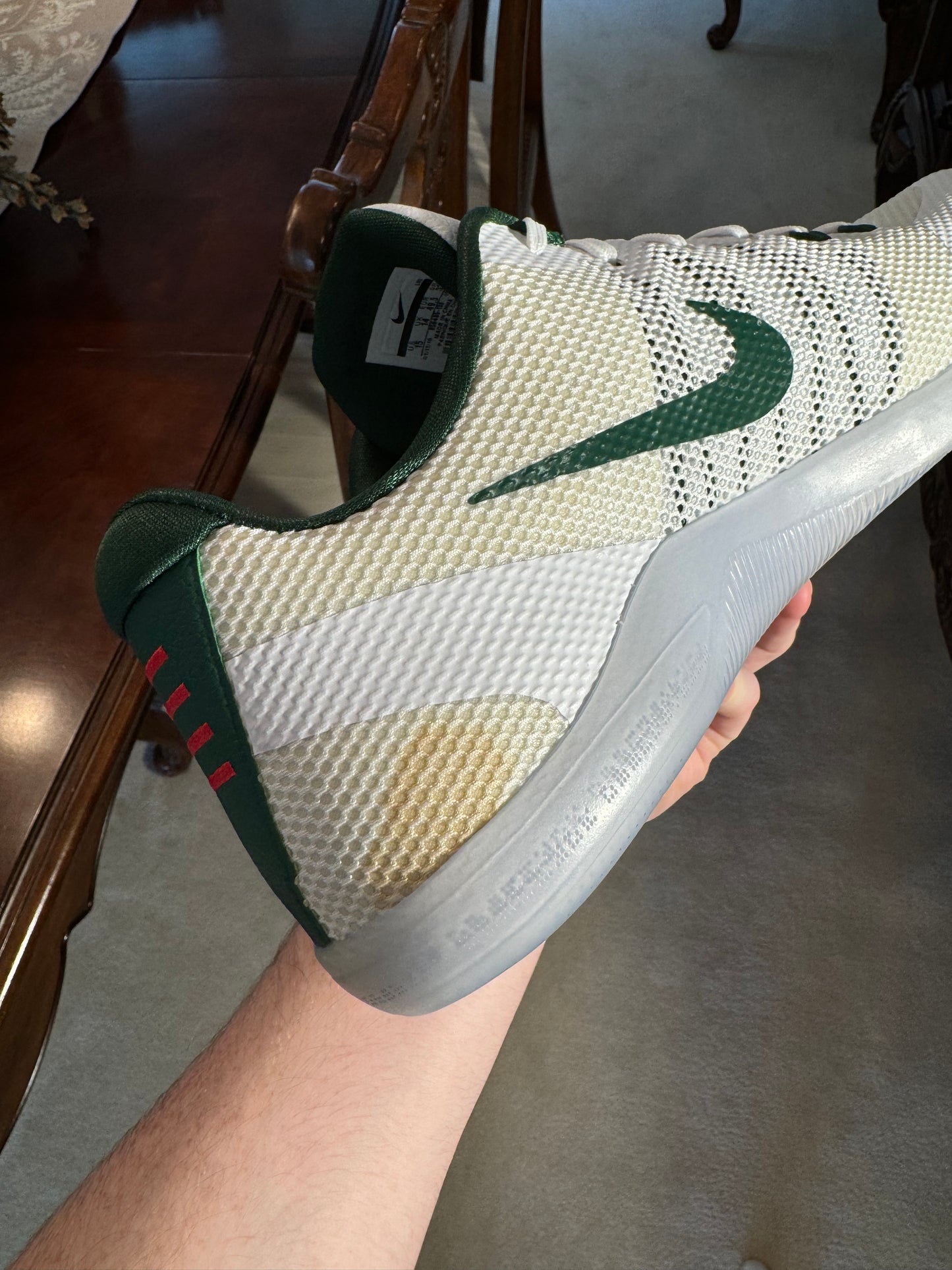 Kobe 11 TB White/Green