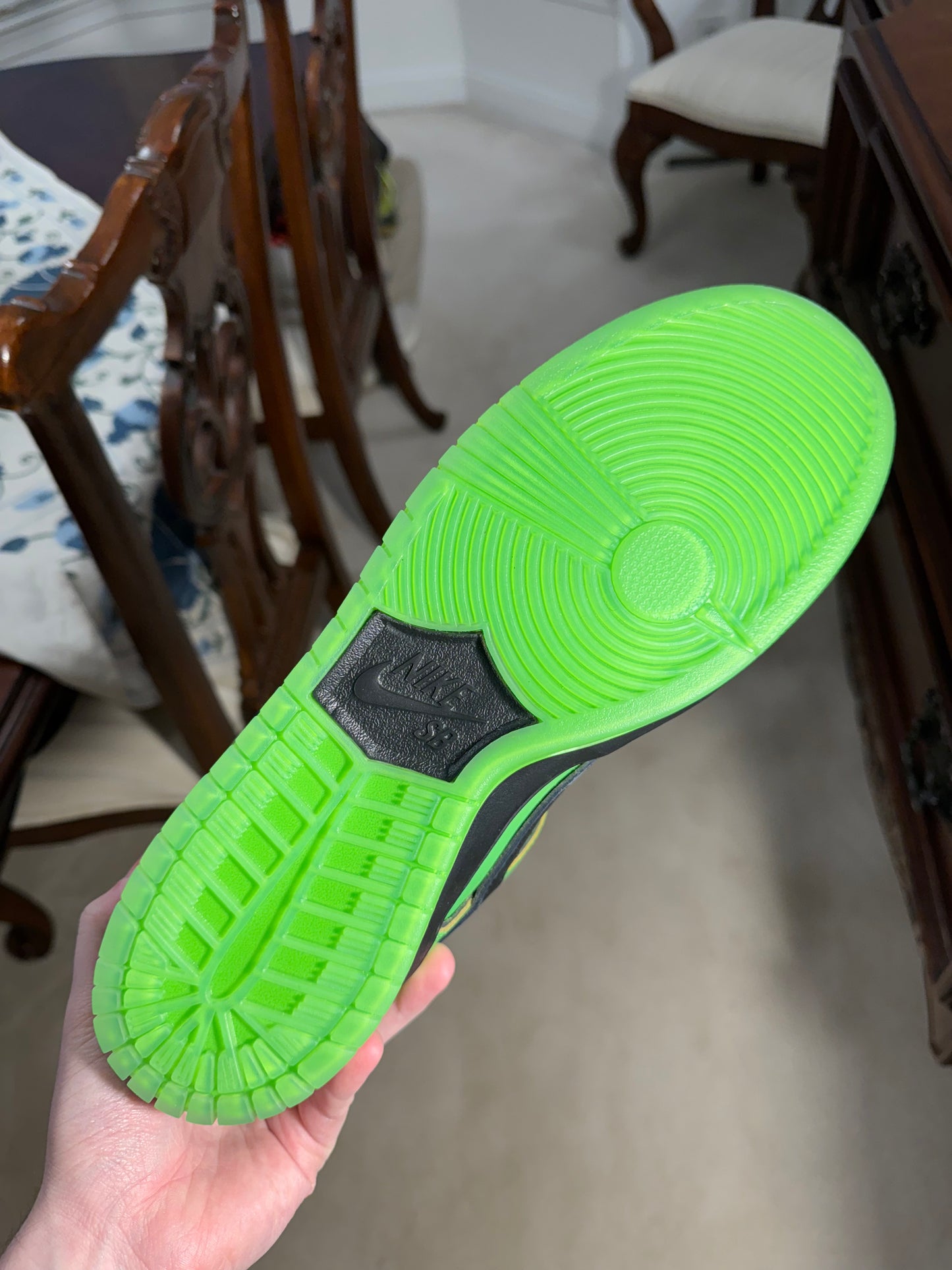 Nike SB Dunk Low Powerpuff Buttercup