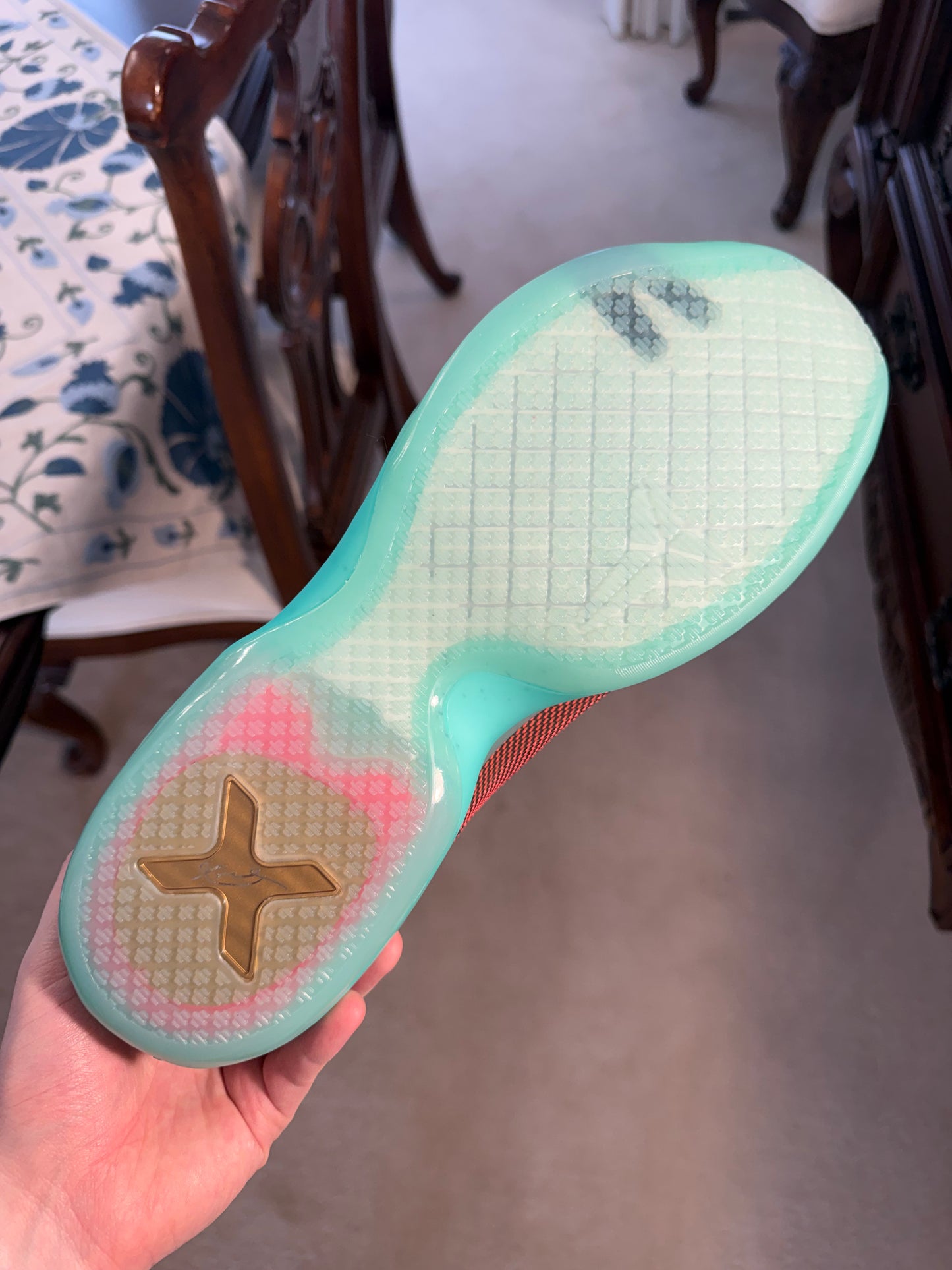 Kobe 10 Easter