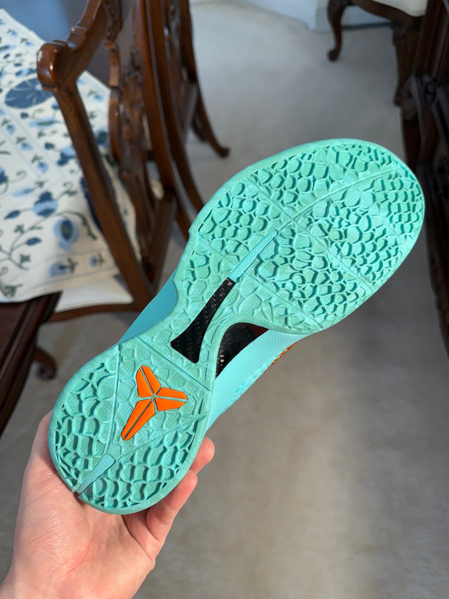 Kobe 6 Protro Jalen Brunson Statue of Liberty