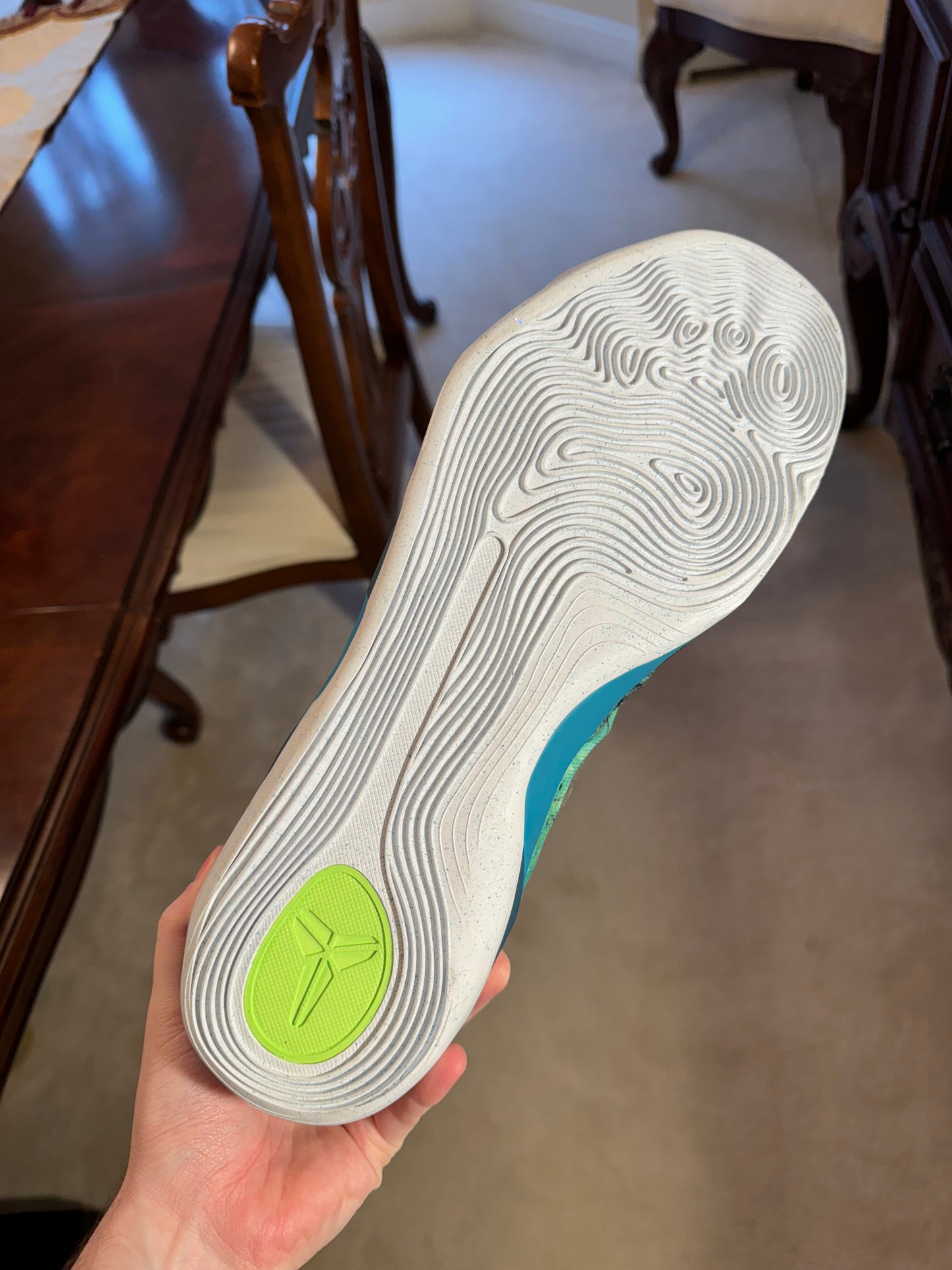 Kobe 9 EM Low Easter