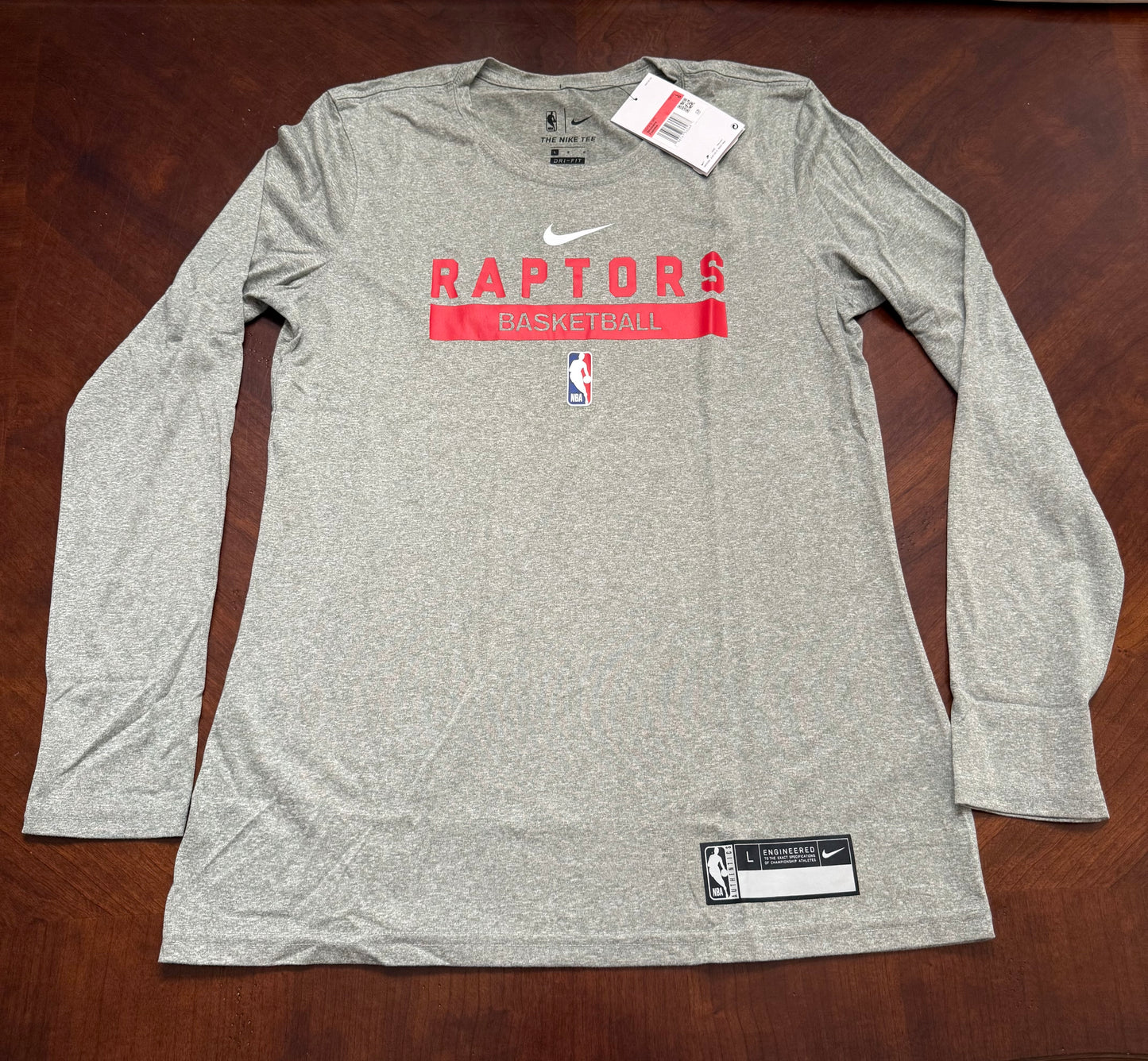 Nike NBA Toronto Raptors Team Issued Long Sleeve Shirt Women’s