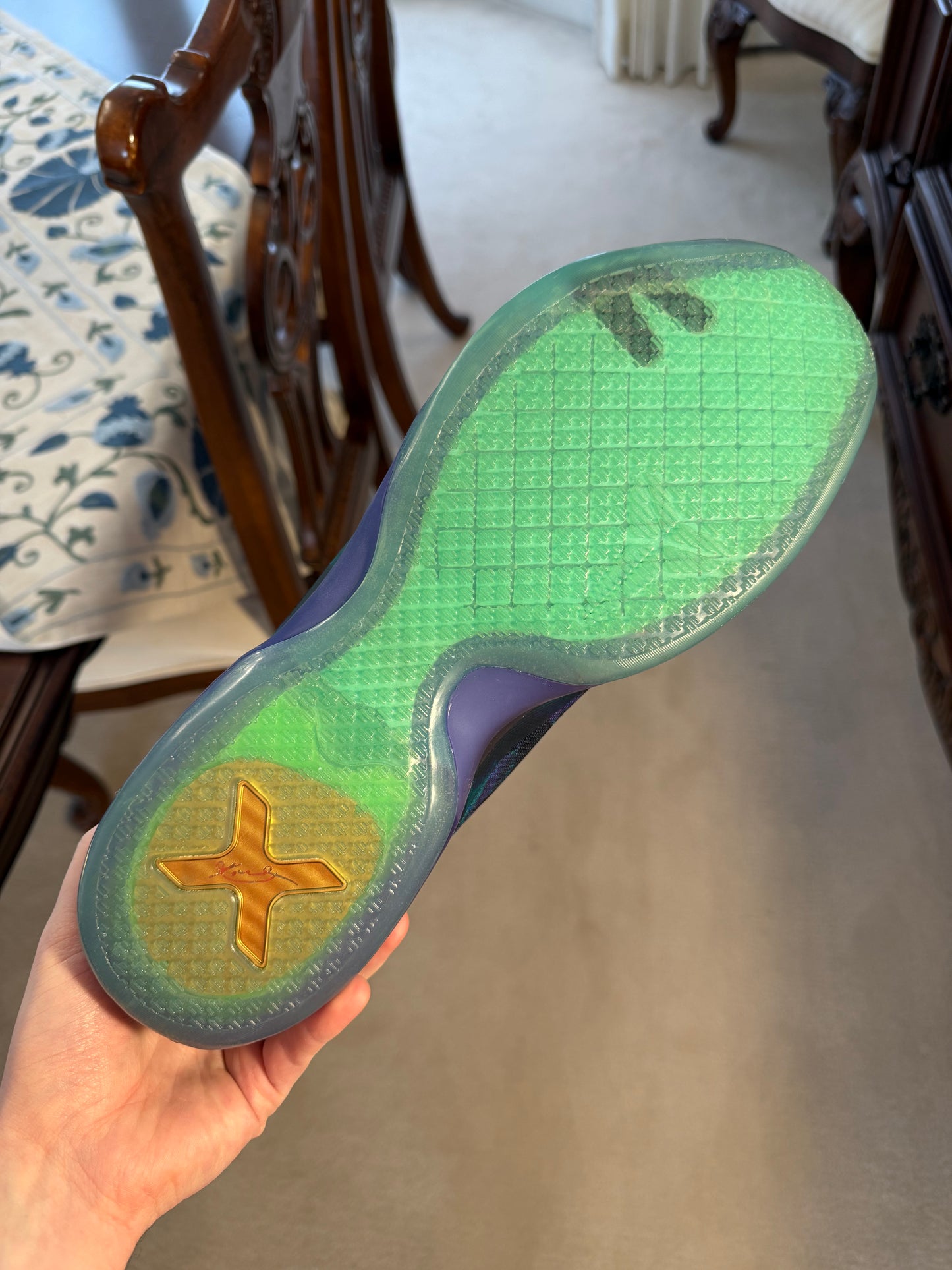 Kobe 10 Peach Jam Overcome