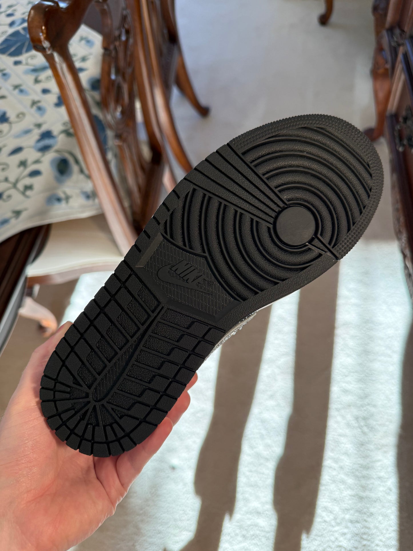 Jordan Retro 1 Low Swarovski Wmns