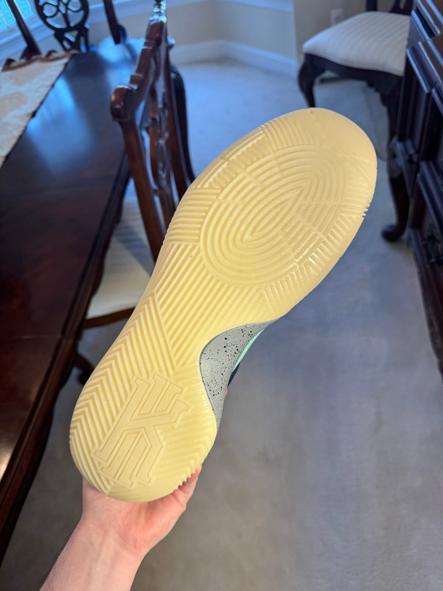 Kyrie 2 iD