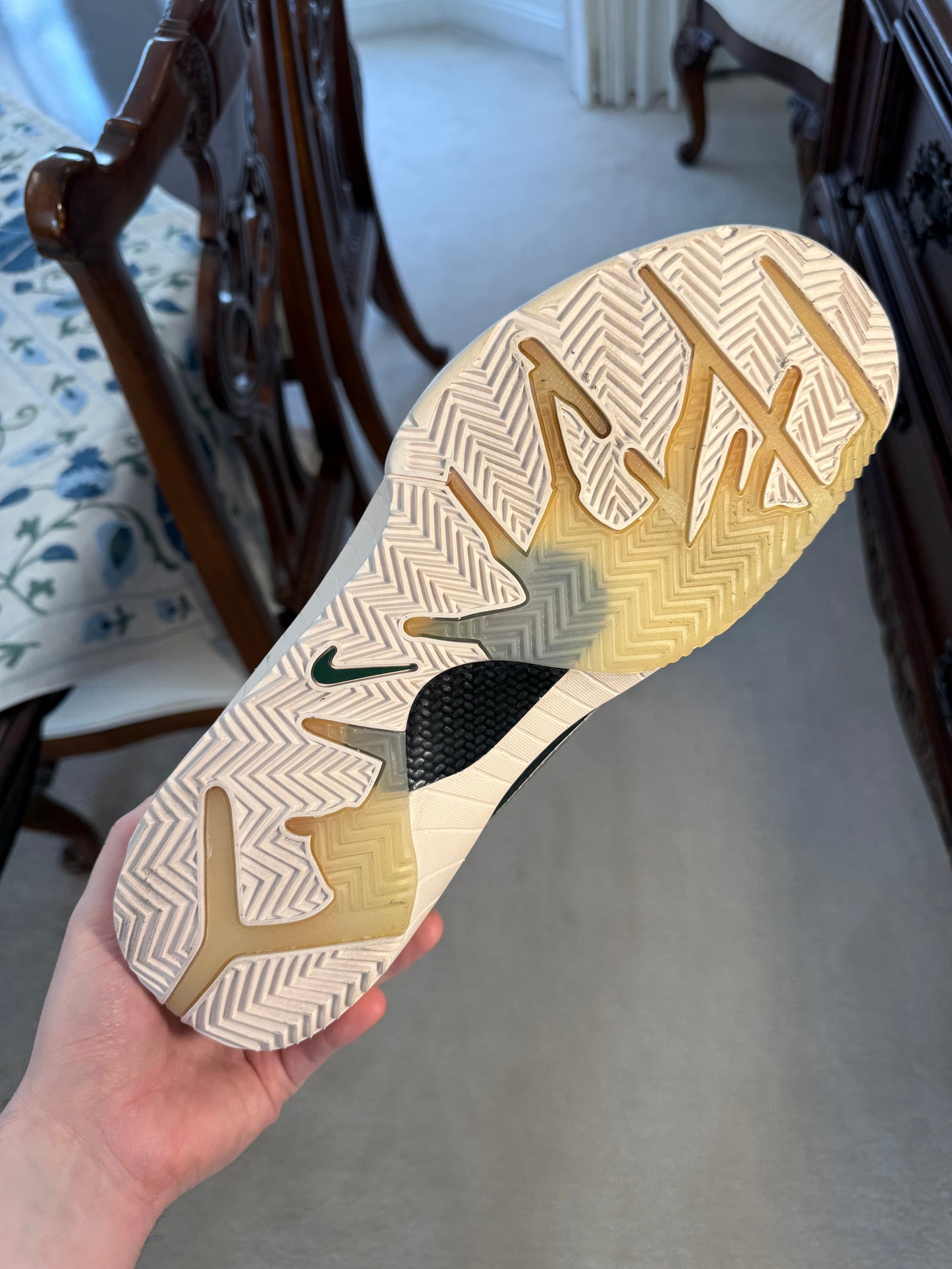 Kobe 4 Protro Undefeated Bucks