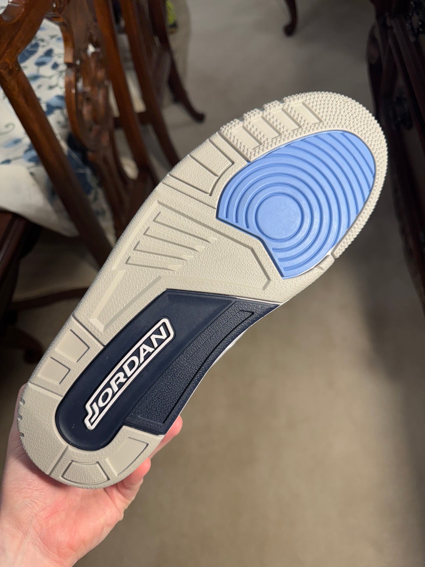 Jordan Retro 3 UNC