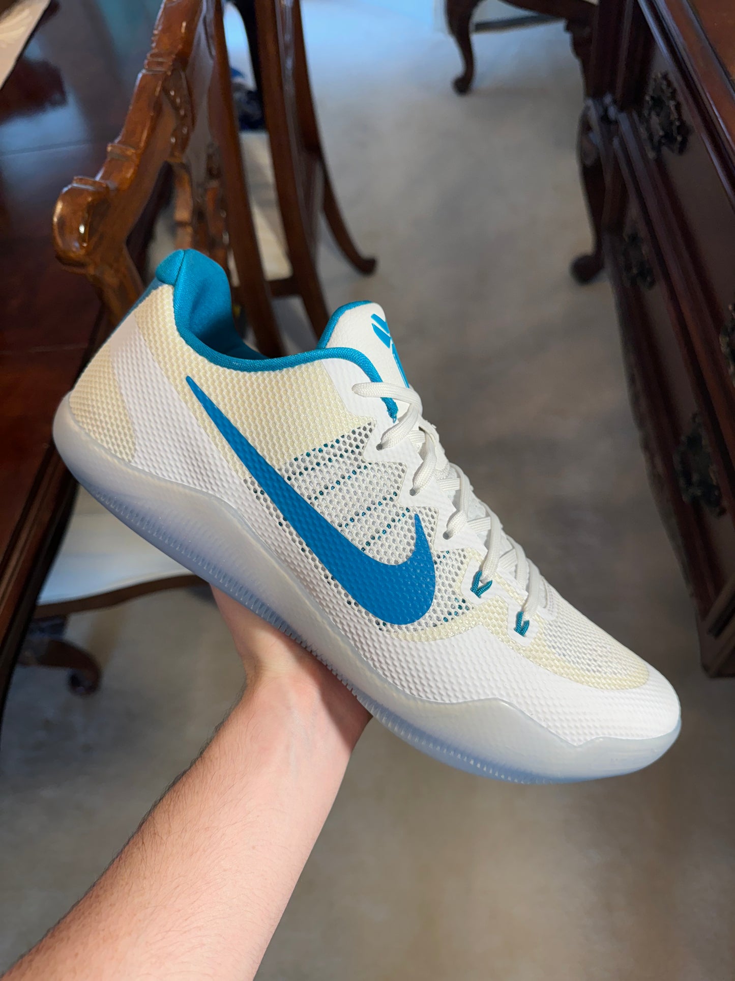 Kobe 11 TB White Teal