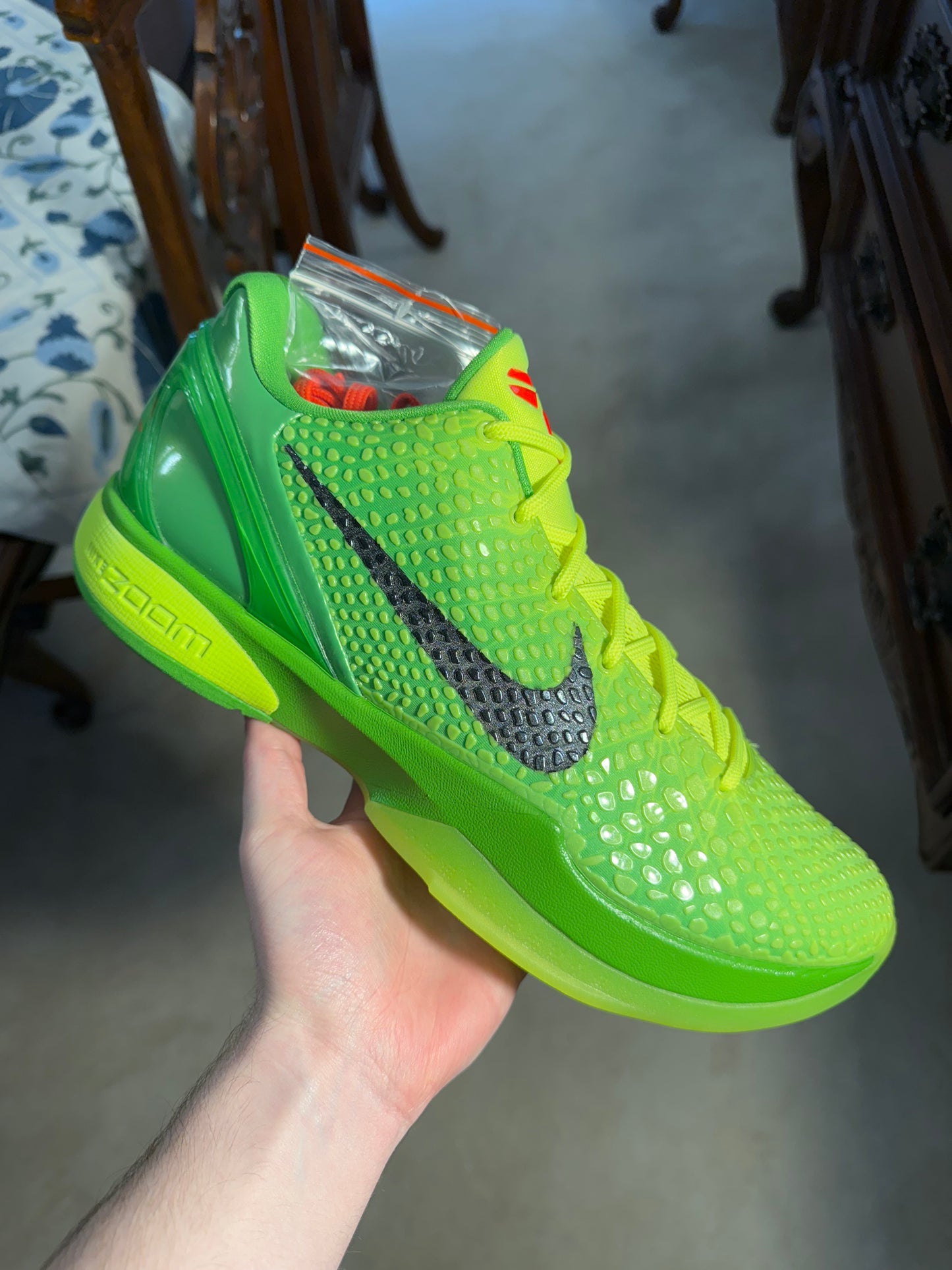 Kobe 6 Protro Grinch