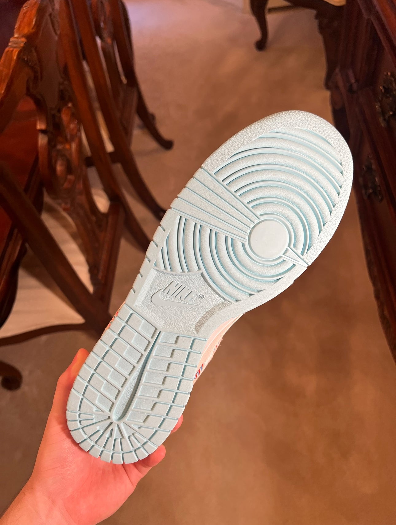 Nike Dunk Low SE Barber Shop Grey