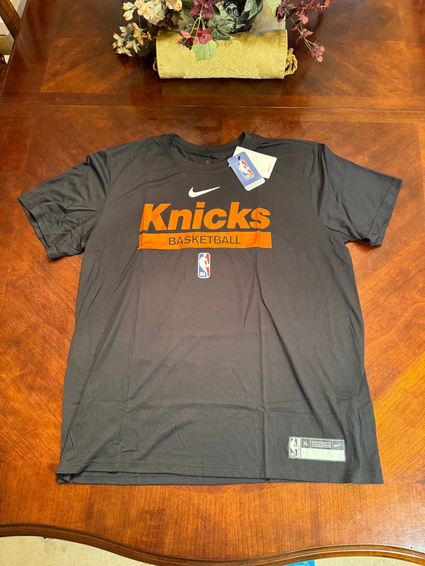 Nike NBA New York Knicks Team Issued T-Shirt