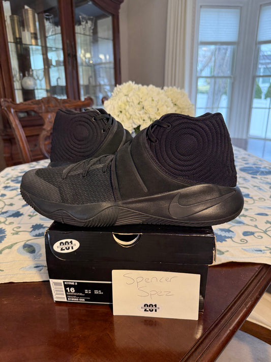 Kyrie 2 Triple Black