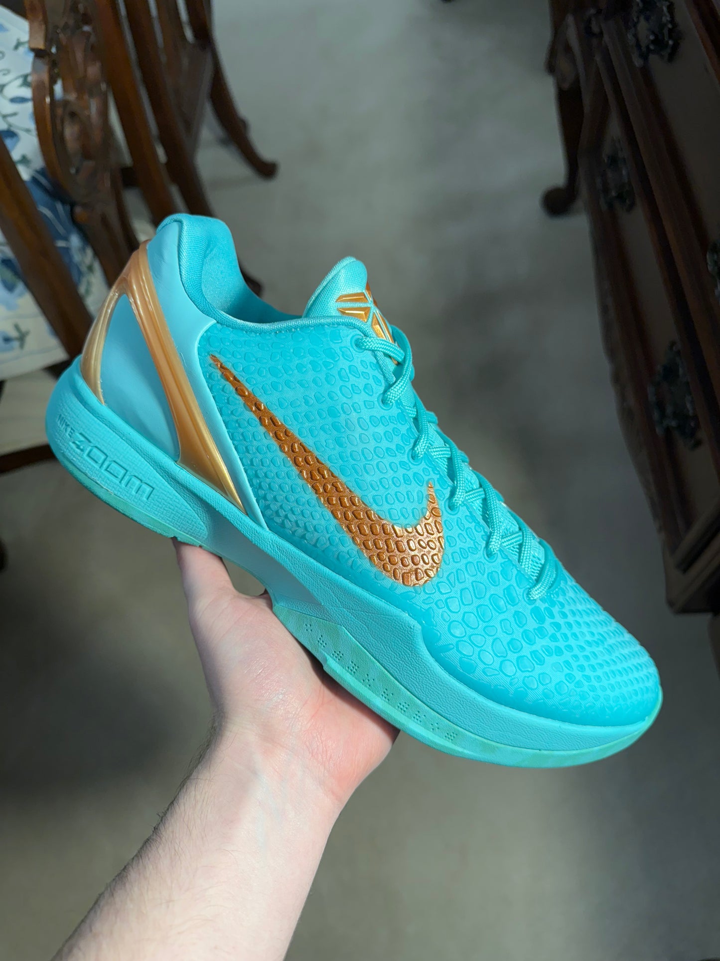 Kobe 6 Protro Jalen Brunson Statue of Liberty