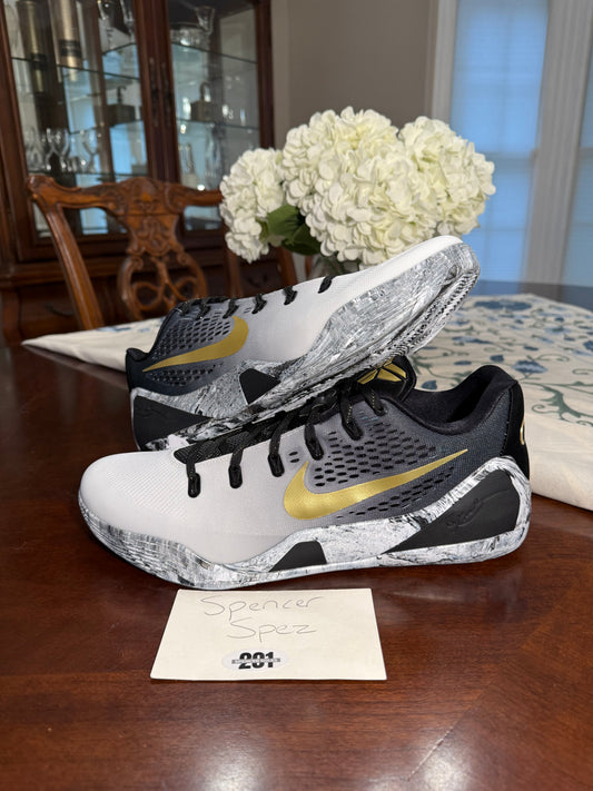 Kobe 9 EM Low Protro Mambacita