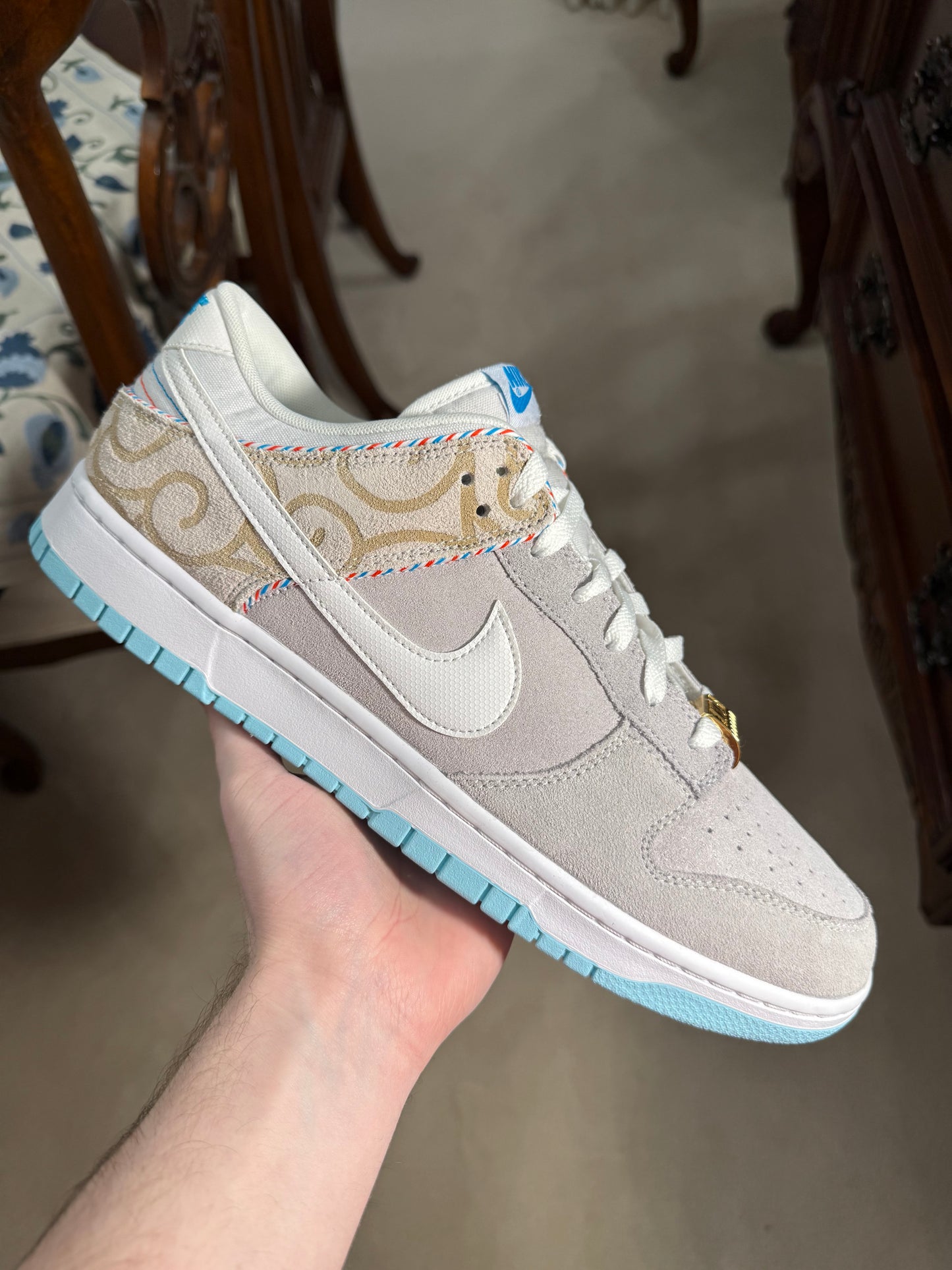 Nike Dunk Low SE Barber Shop Grey