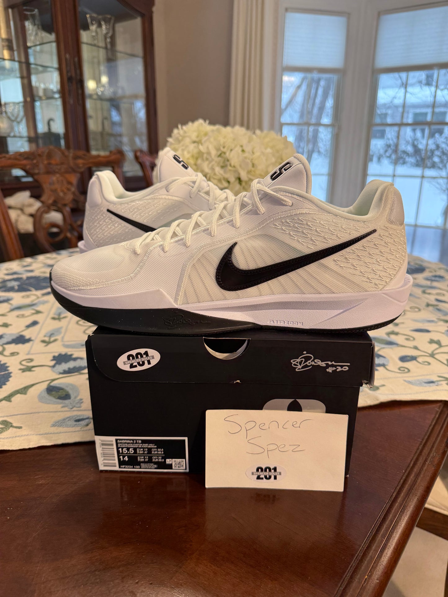 Sabrina 2 TB White Black