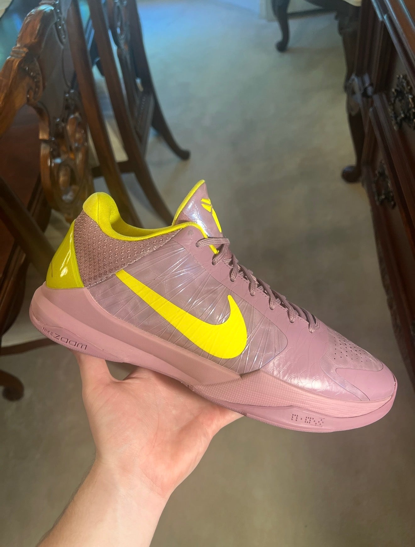 Kobe 5 Protro Isaiah Thomas PE