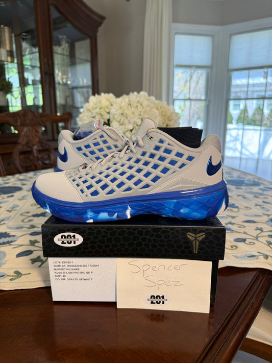 Kobe 3 Protro Low Kentucky PE Gray