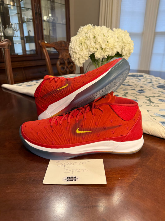 Kobe A.D. Mid Isaiah Thomas