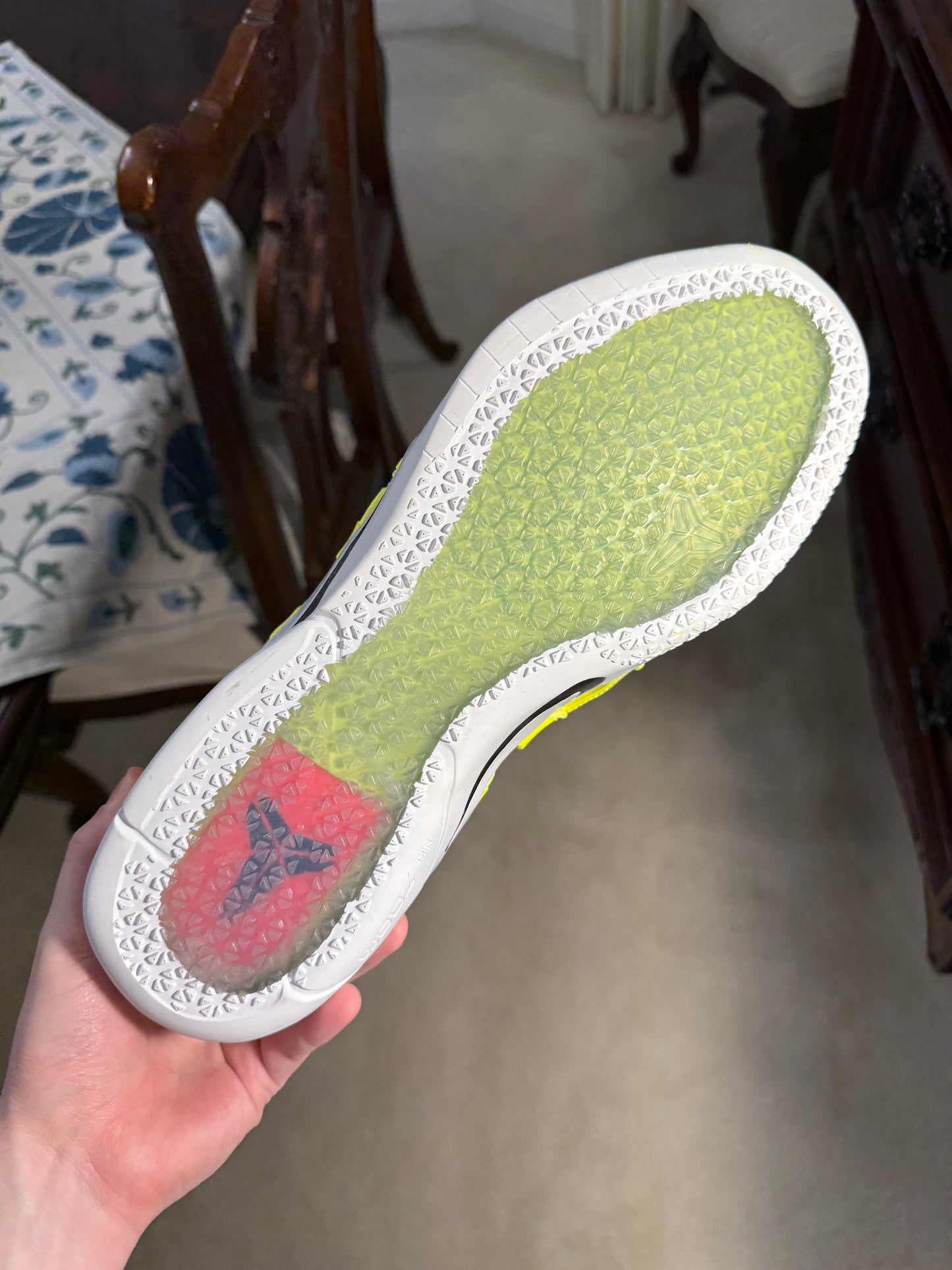 Kobe A.D. NXT Volt