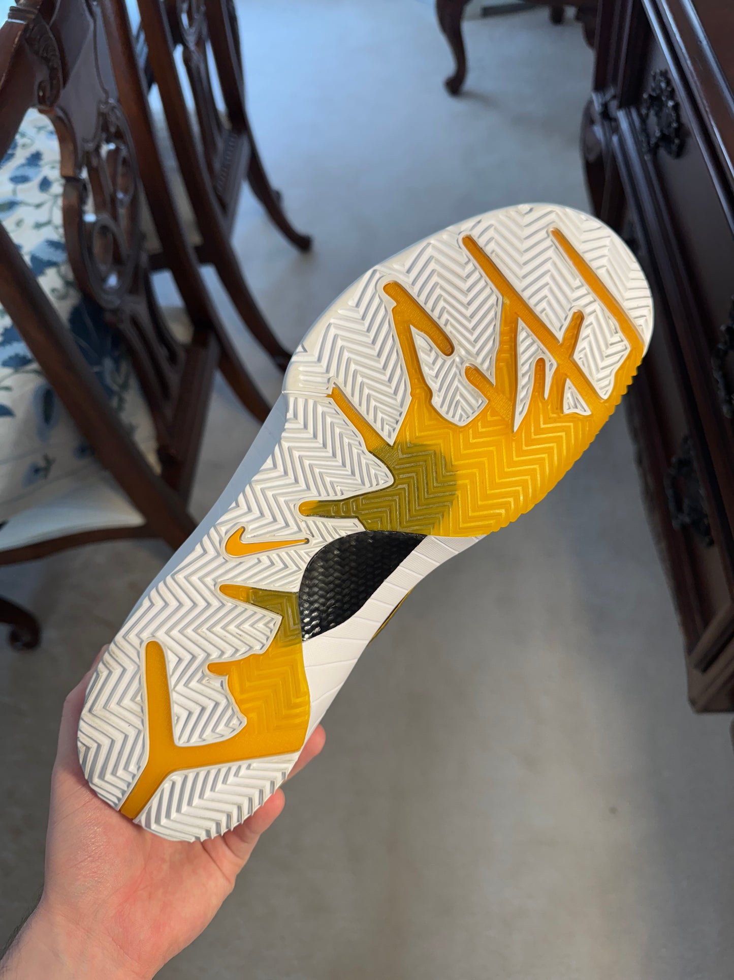 Kobe 4 Protro Undefeated Lakers