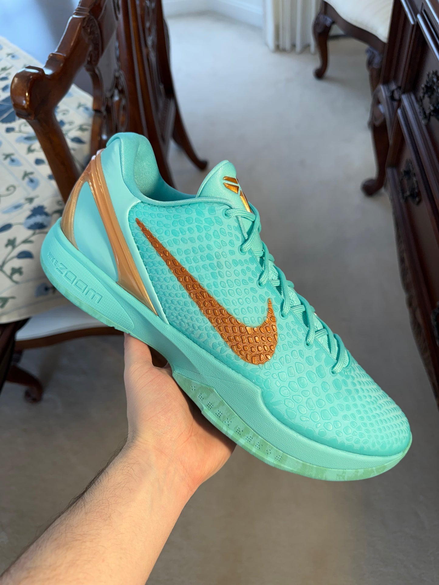 Kobe 6 Protro Jalen Brunson Statue of Liberty