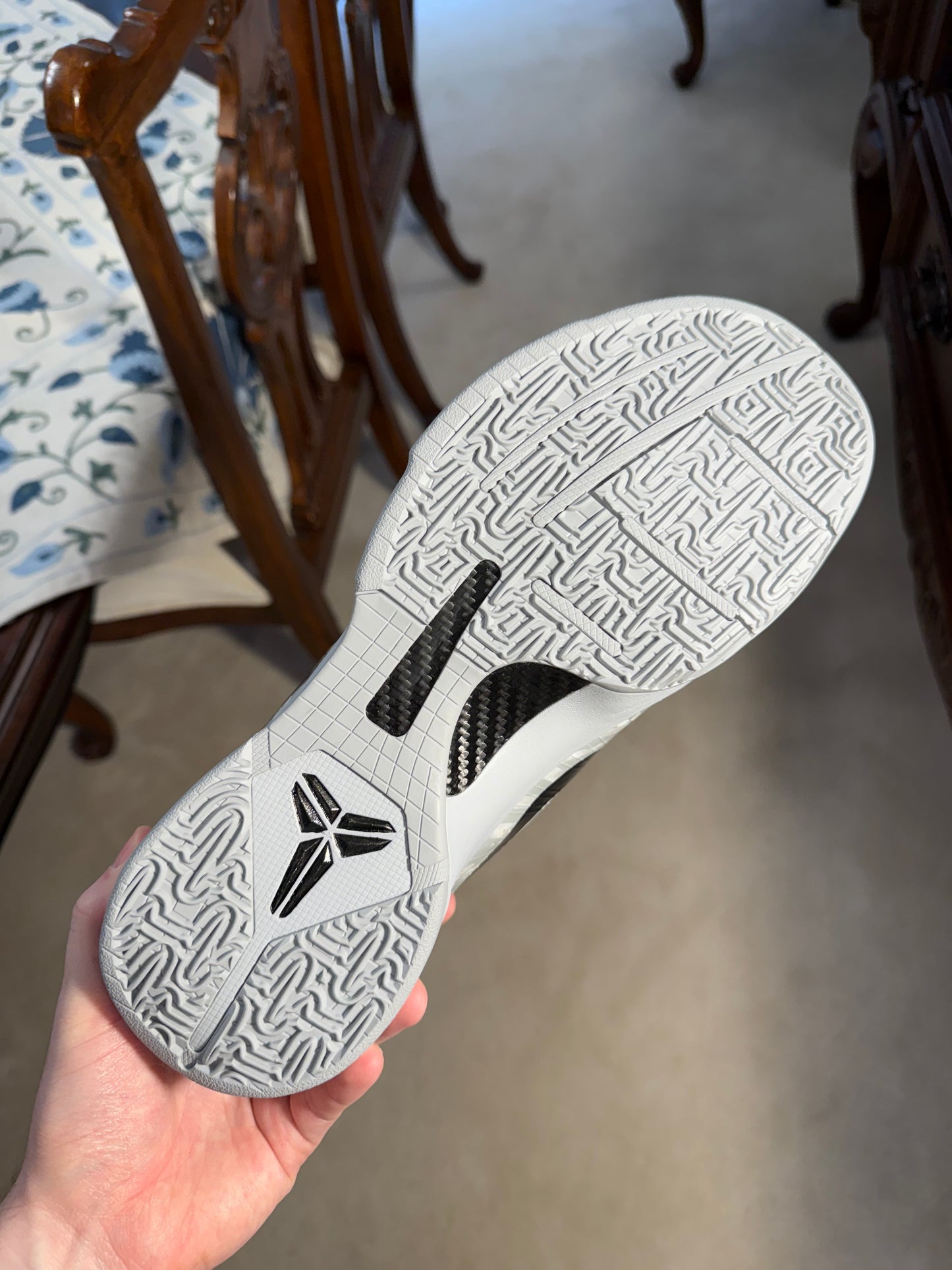 Kobe 5 Protro Derozan Zebra