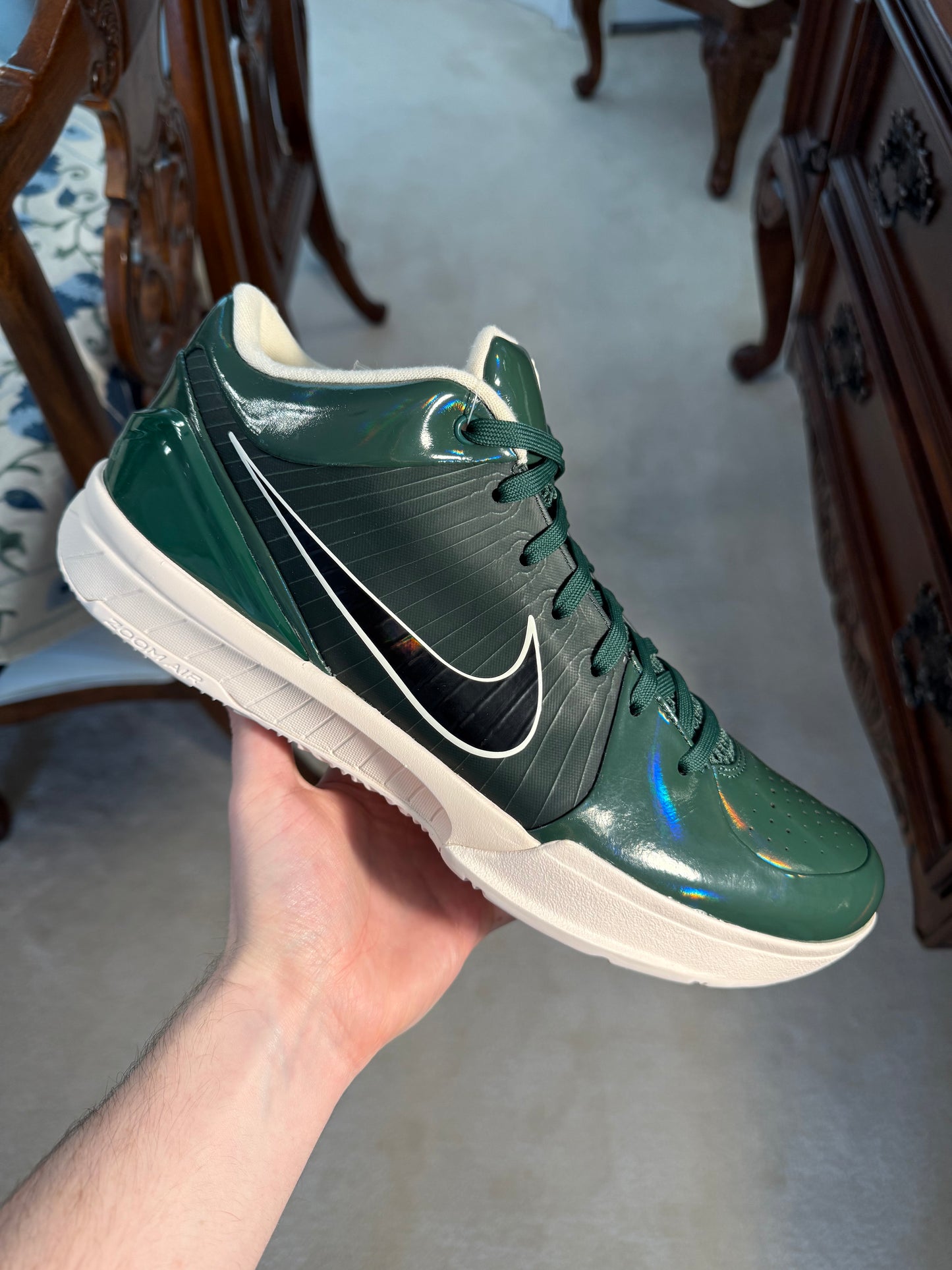 Kobe 4 Protro Undefeated Bucks