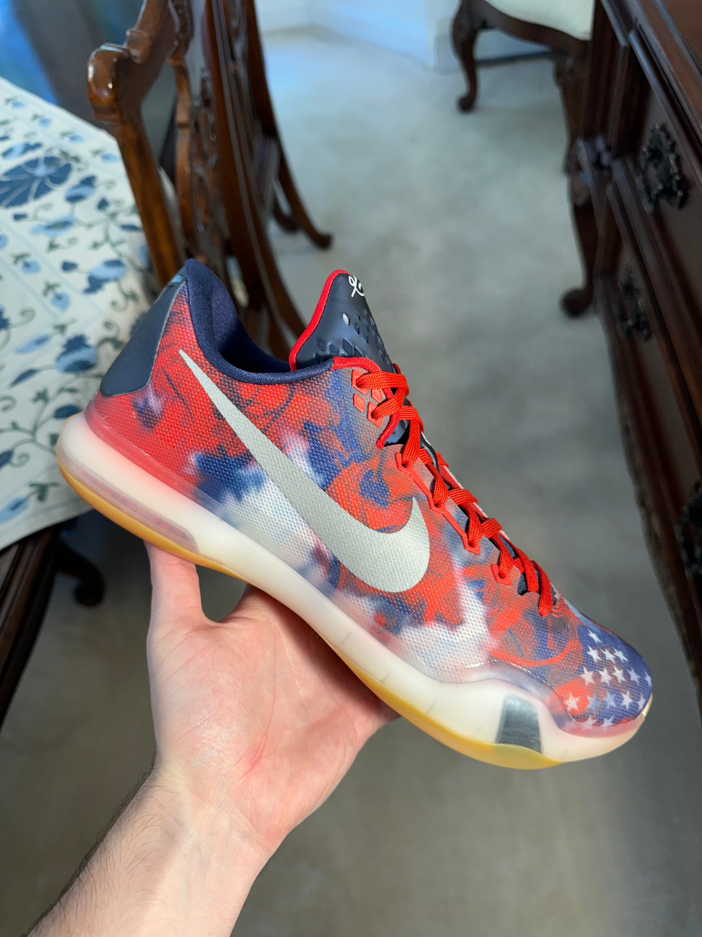 Kobe 10 Independence Day