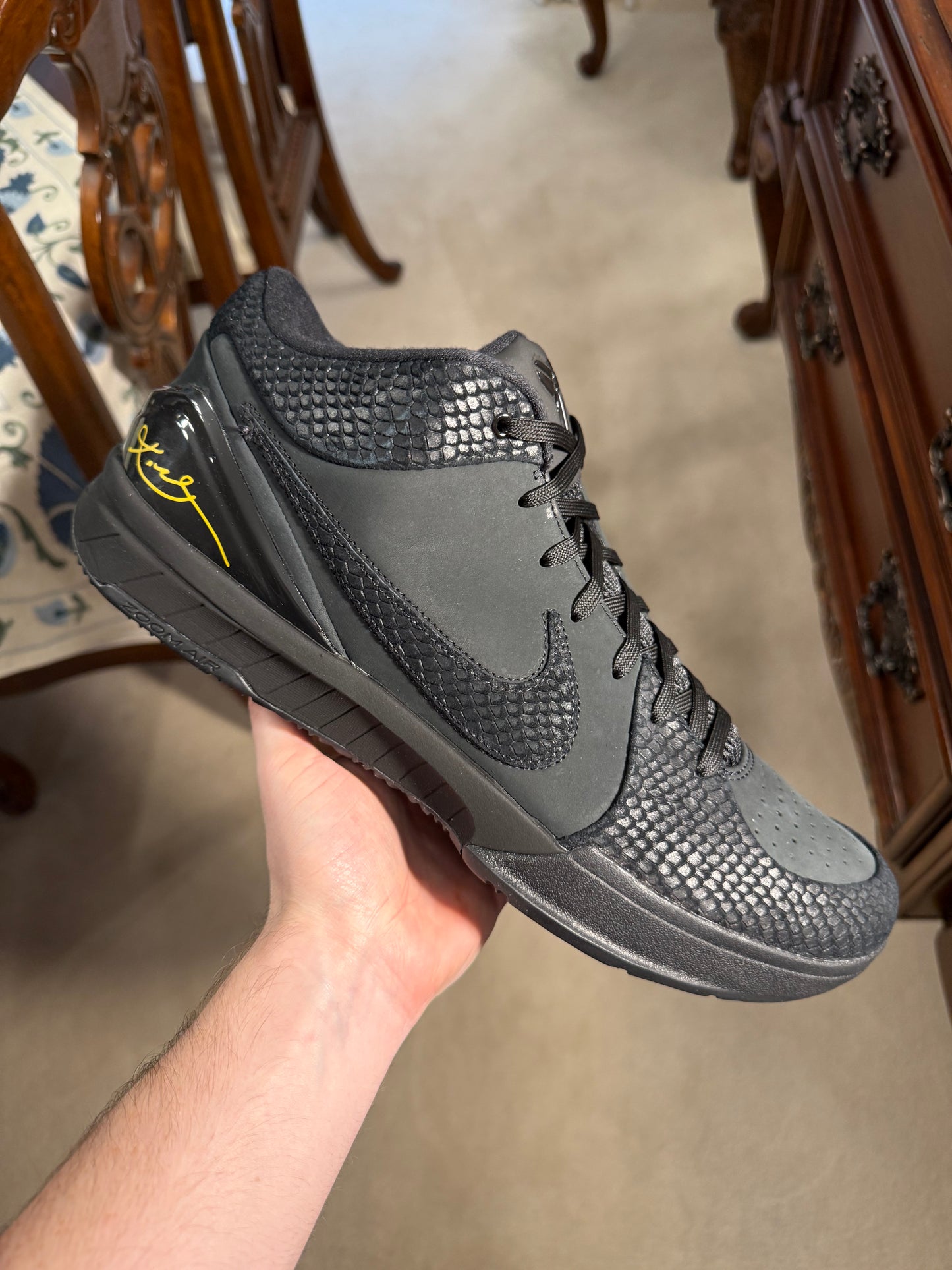 Kobe 4 Protro Gift of Mamba