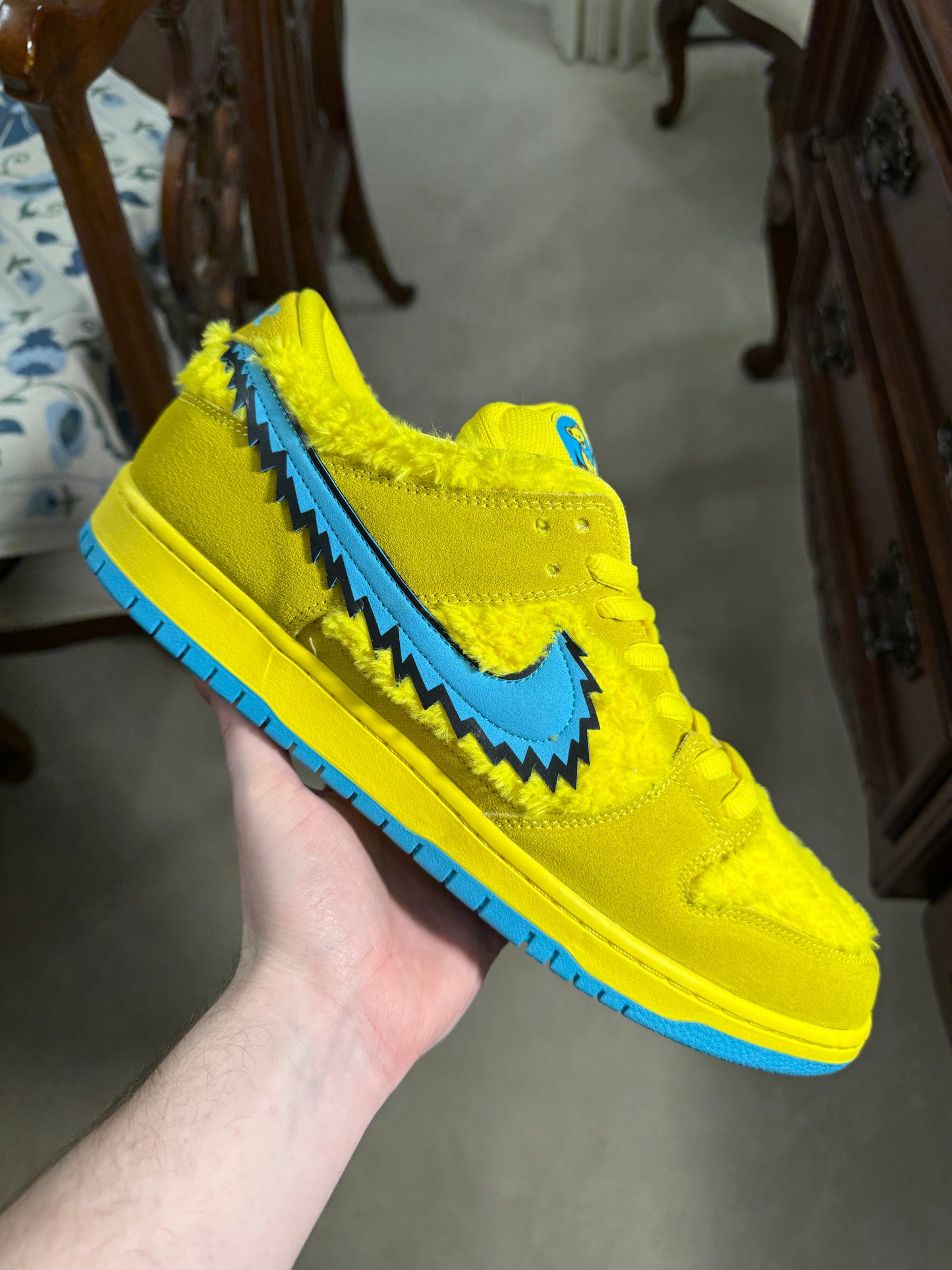 Nike SB Dunk Low Grateful Dead Yellow Bear
