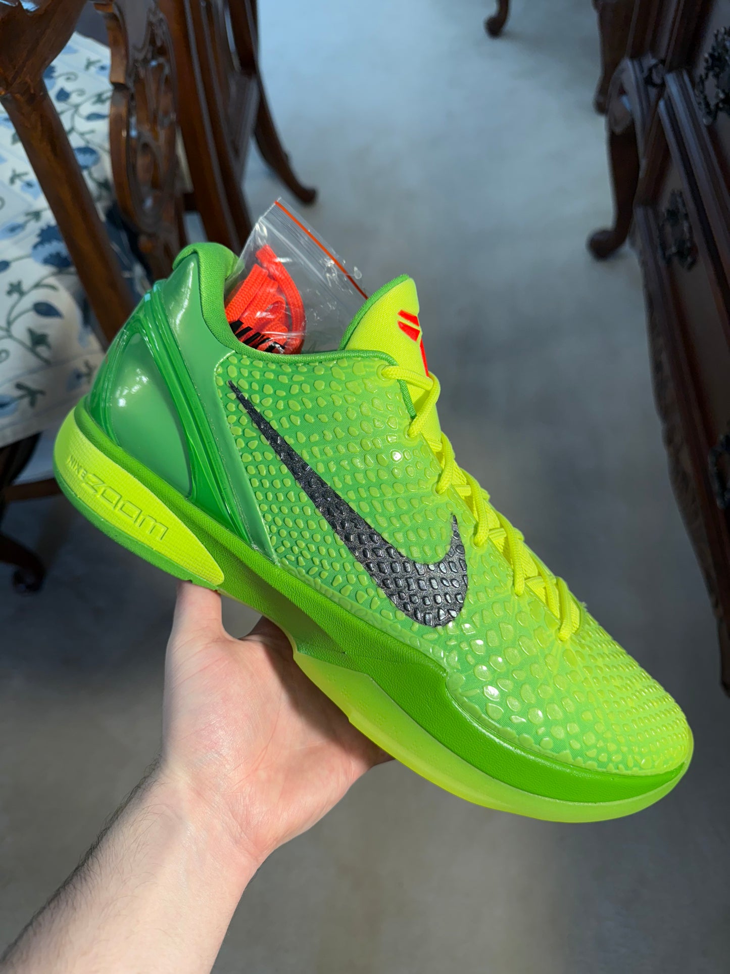 Kobe 6 Protro Grinch