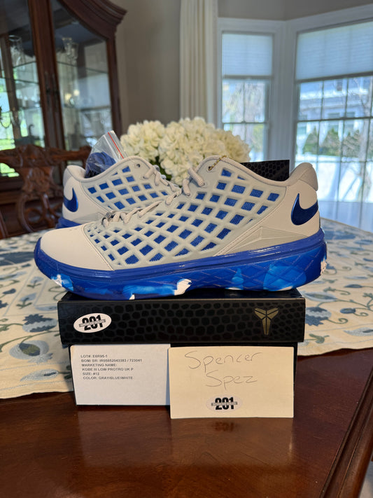 Kobe 3 Protro Low Kentucky PE Gray