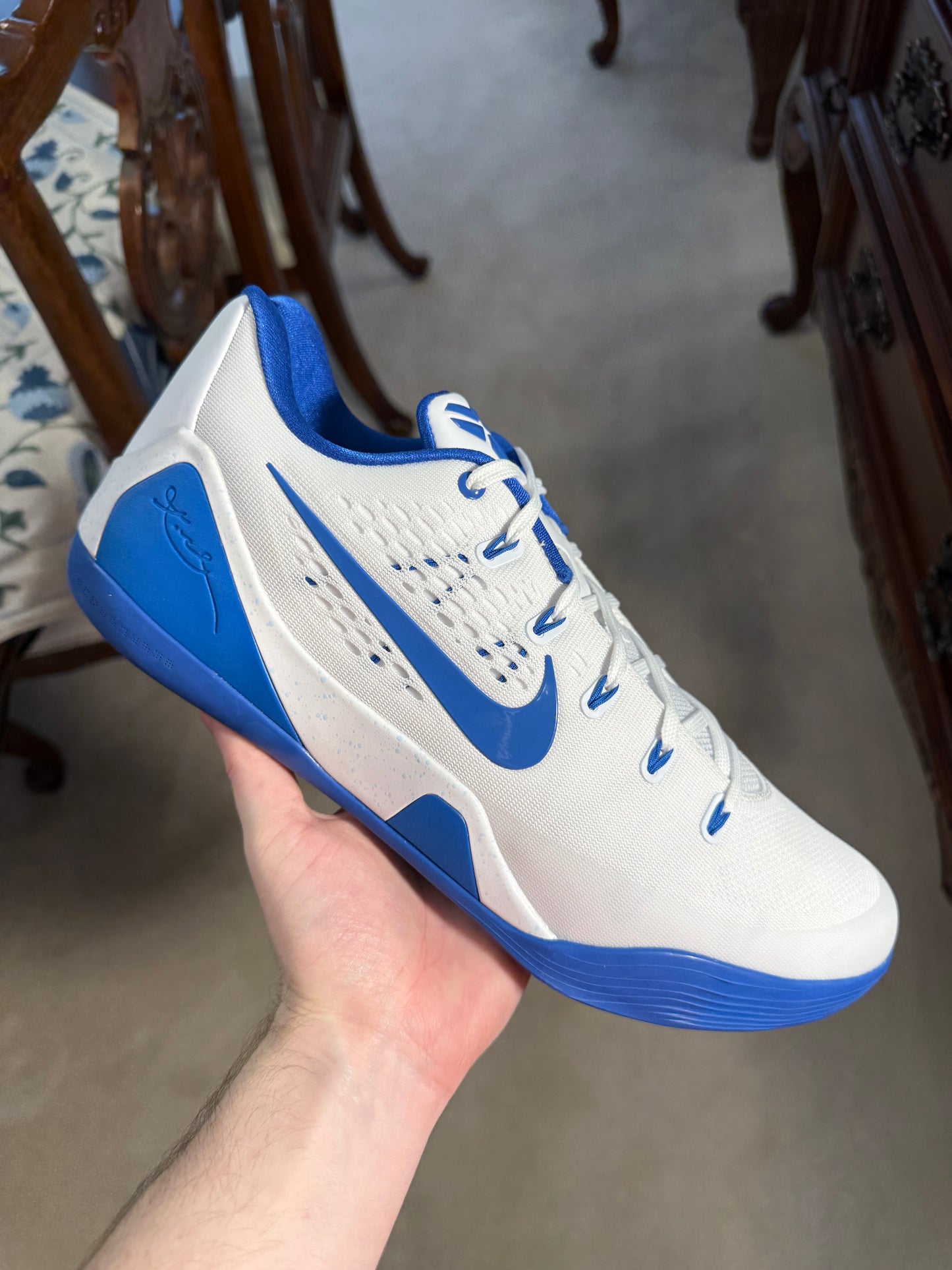 Kobe 9 EM Low Protro Kentucky PE White