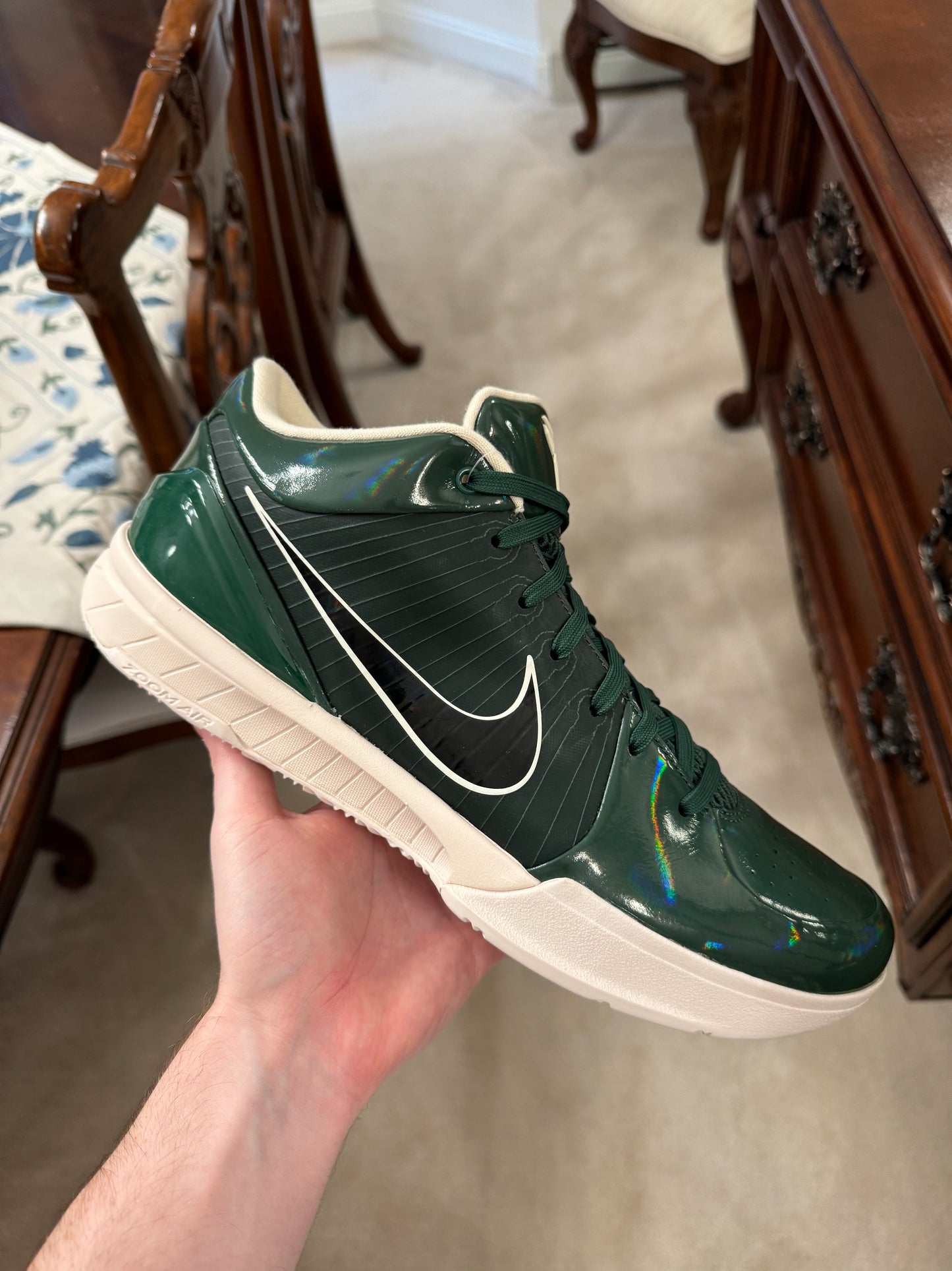 Kobe 4 Protro Undefeated Bucks