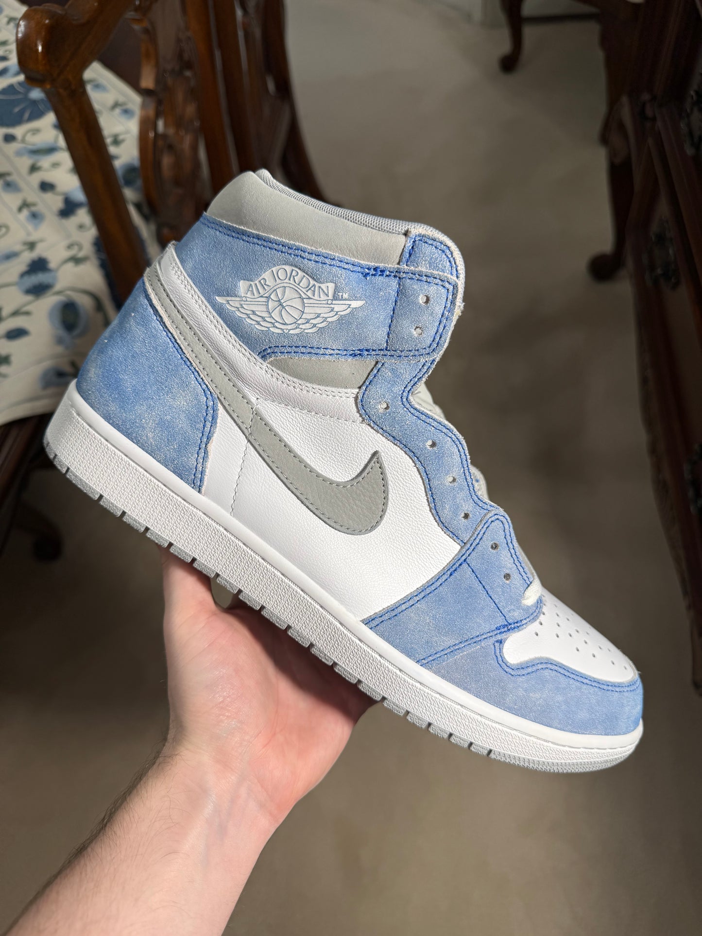 Jordan Retro 1 Hyper Royal