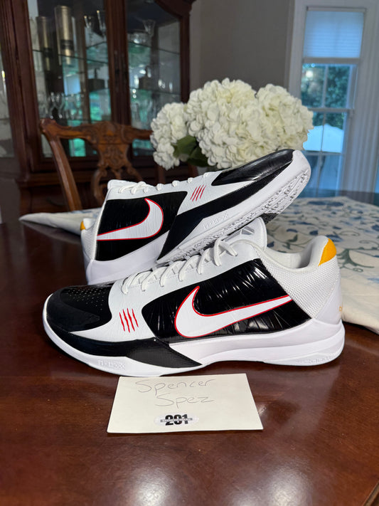 Kobe 5 Protro Bruce Lee Alternate