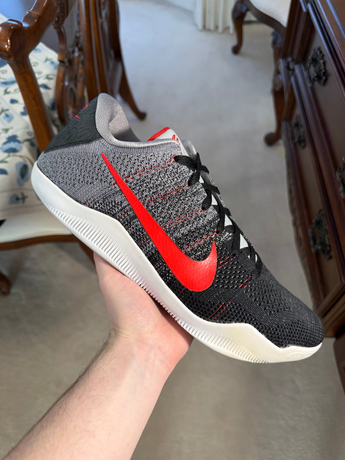 Kobe 11 Elite Low Tinker *used*