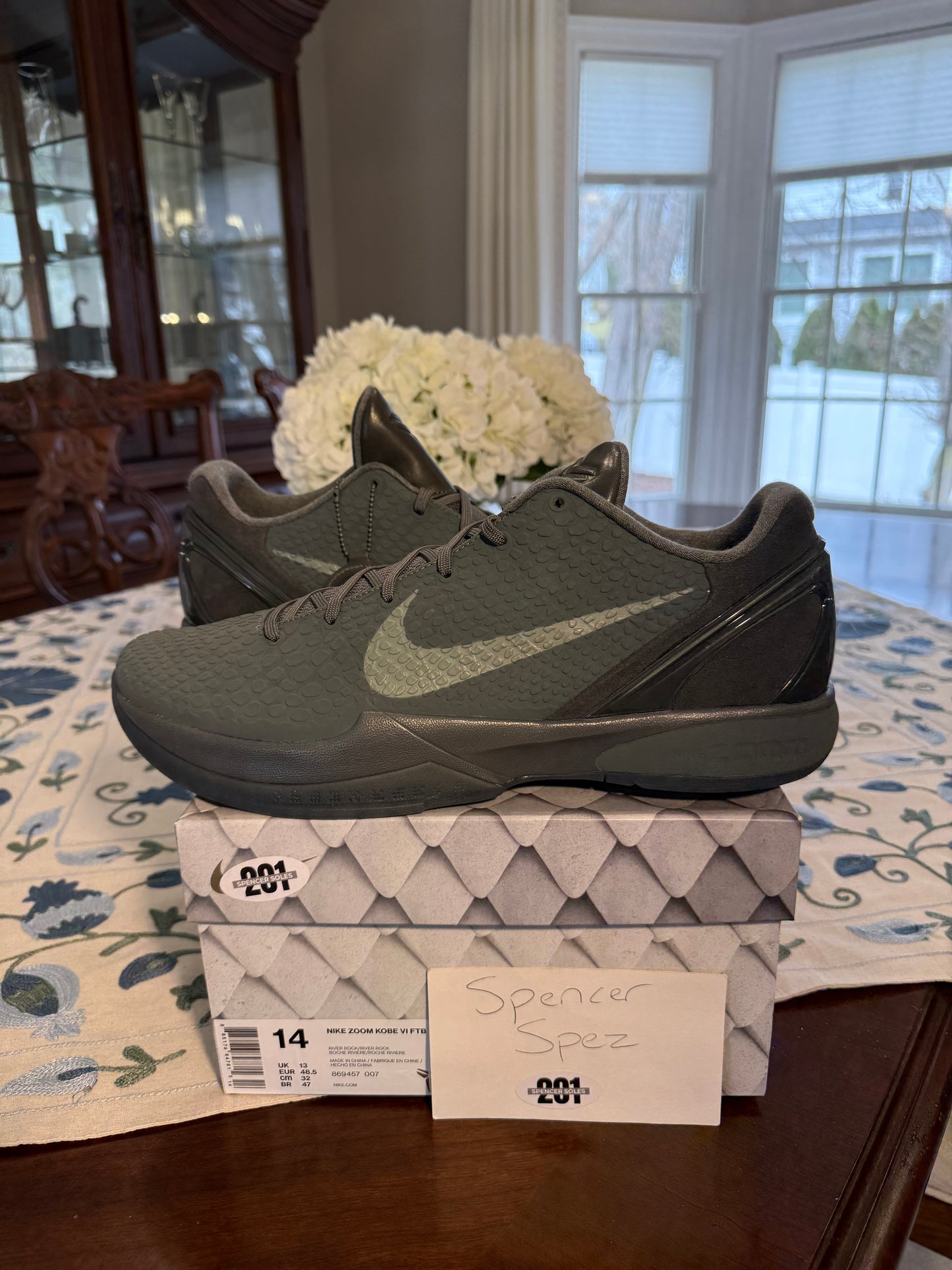 Kobe 6 Fade to Black