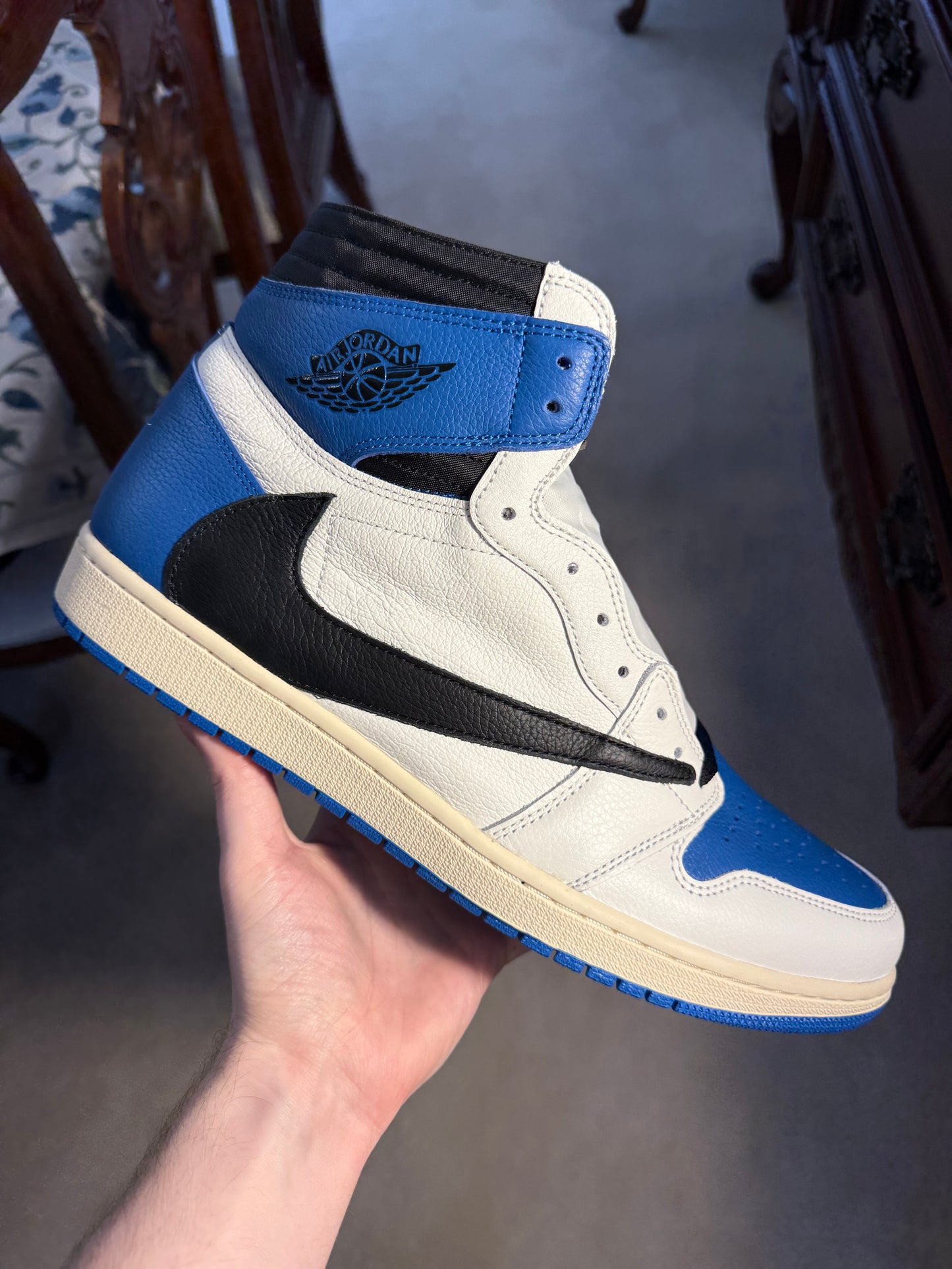 Jordan Retro 1 High Travis Scott Fragment