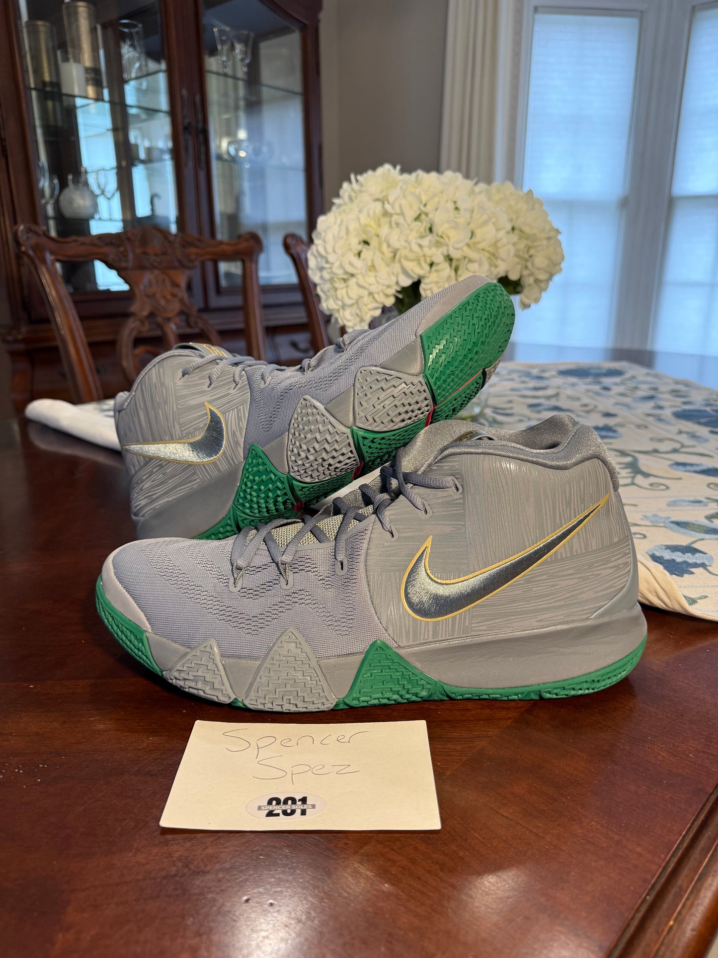 Kyrie 4 City Guardians