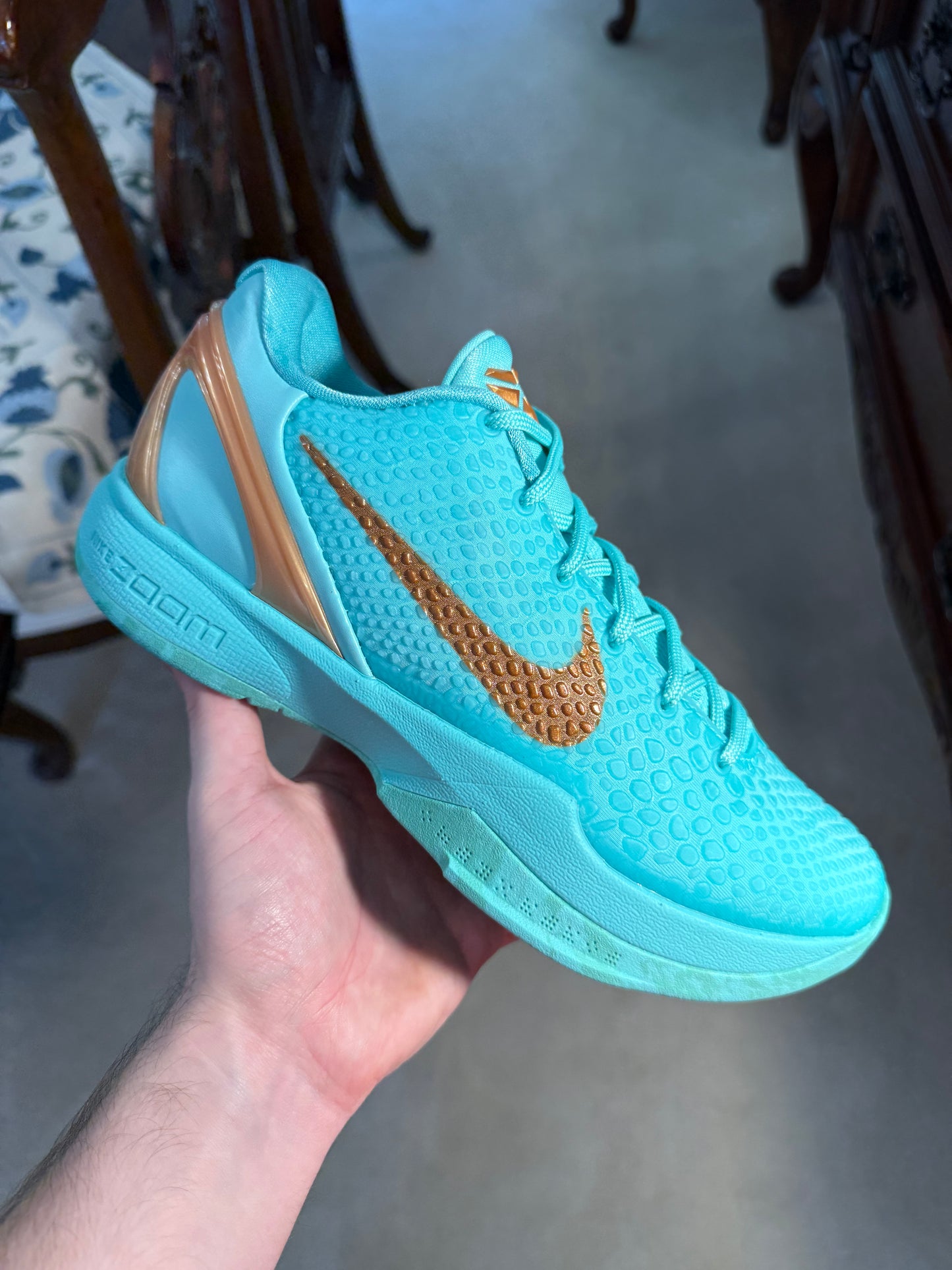 Kobe 6 Protro Jalen Brunson Statue of Liberty