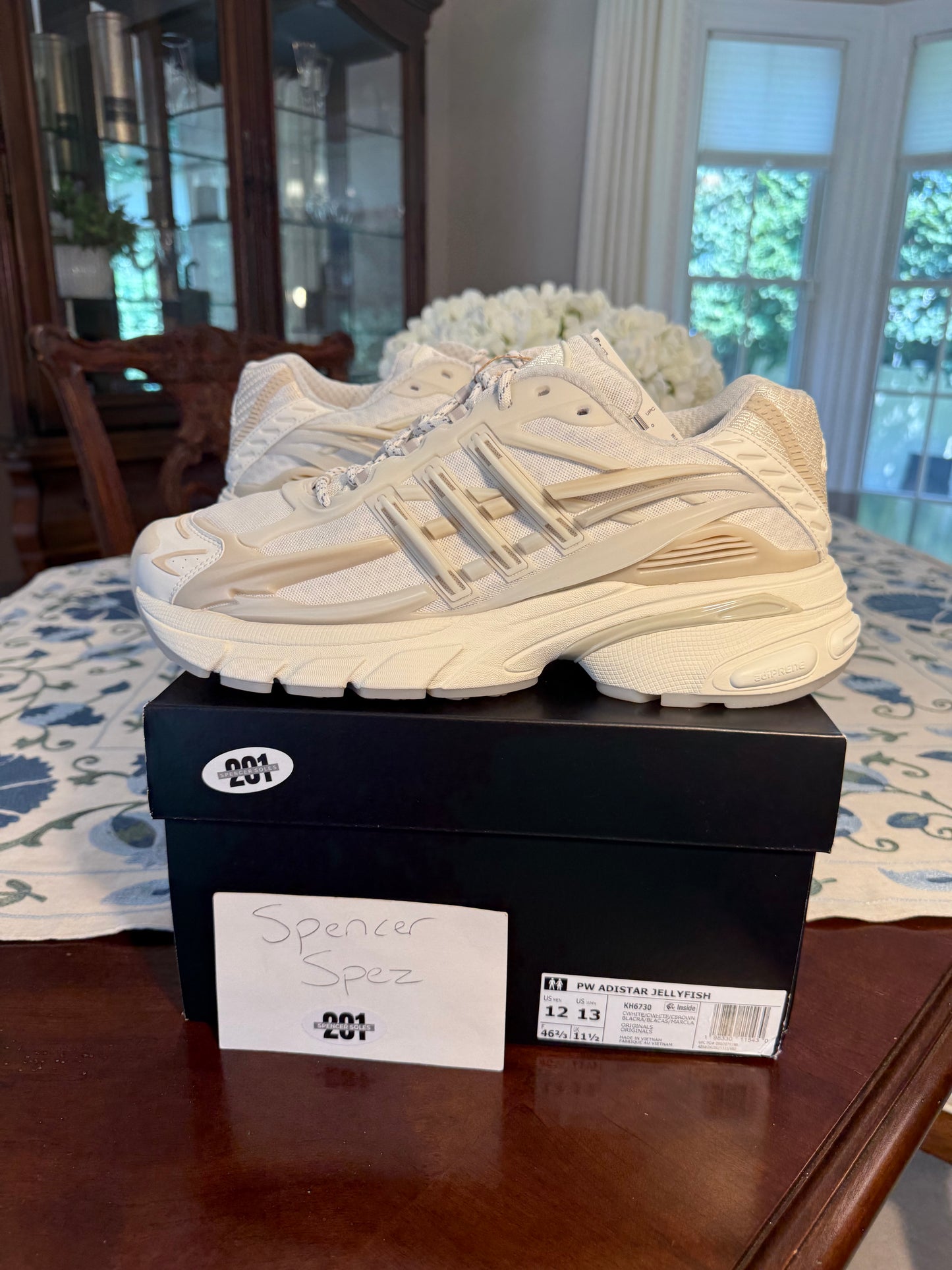 Adistar Jellyfish Pharrell Williams Triple White