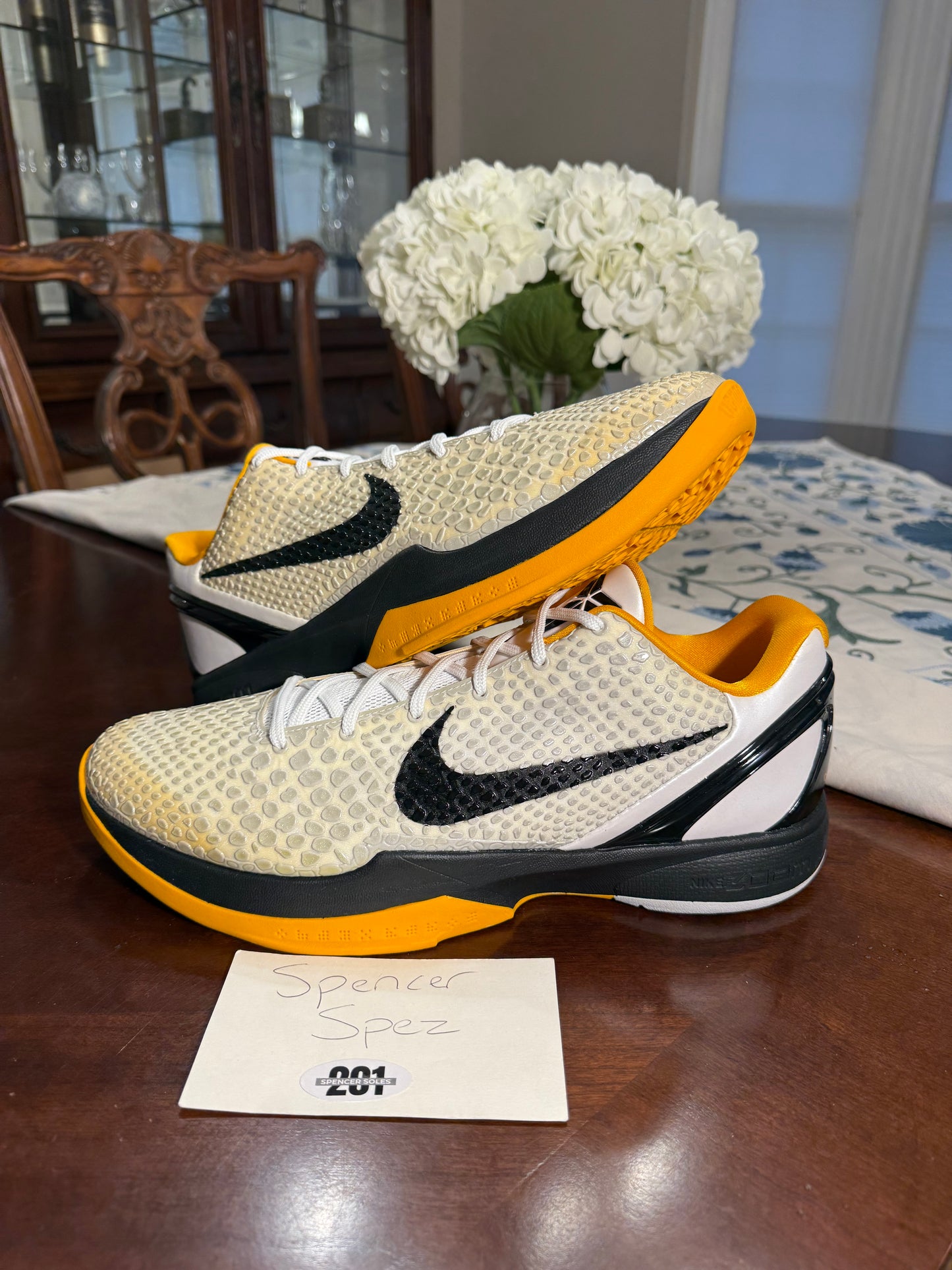 Kobe 6 Protro Del Sol *discoloration*