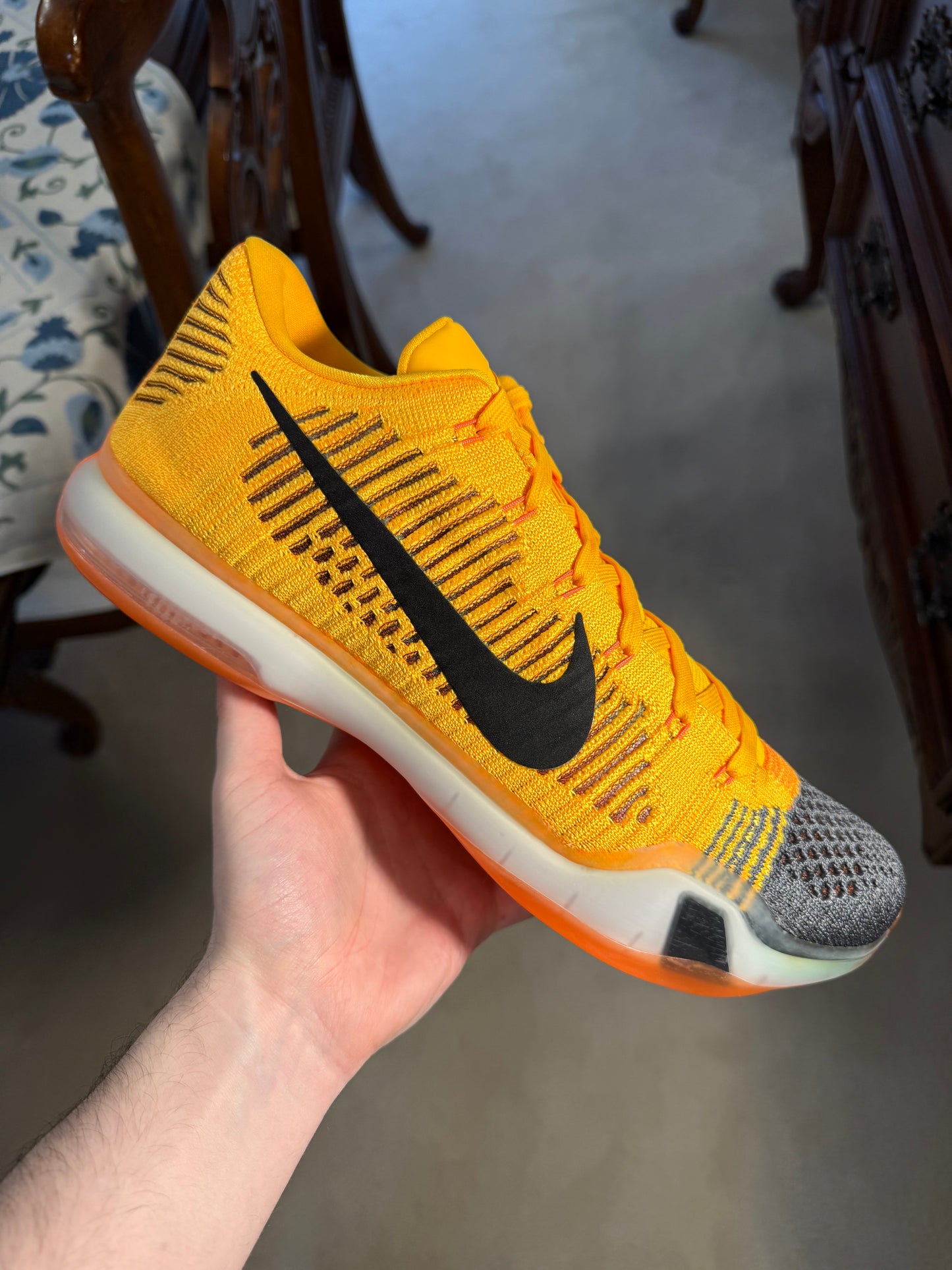 Kobe 10 Elite Low Chester