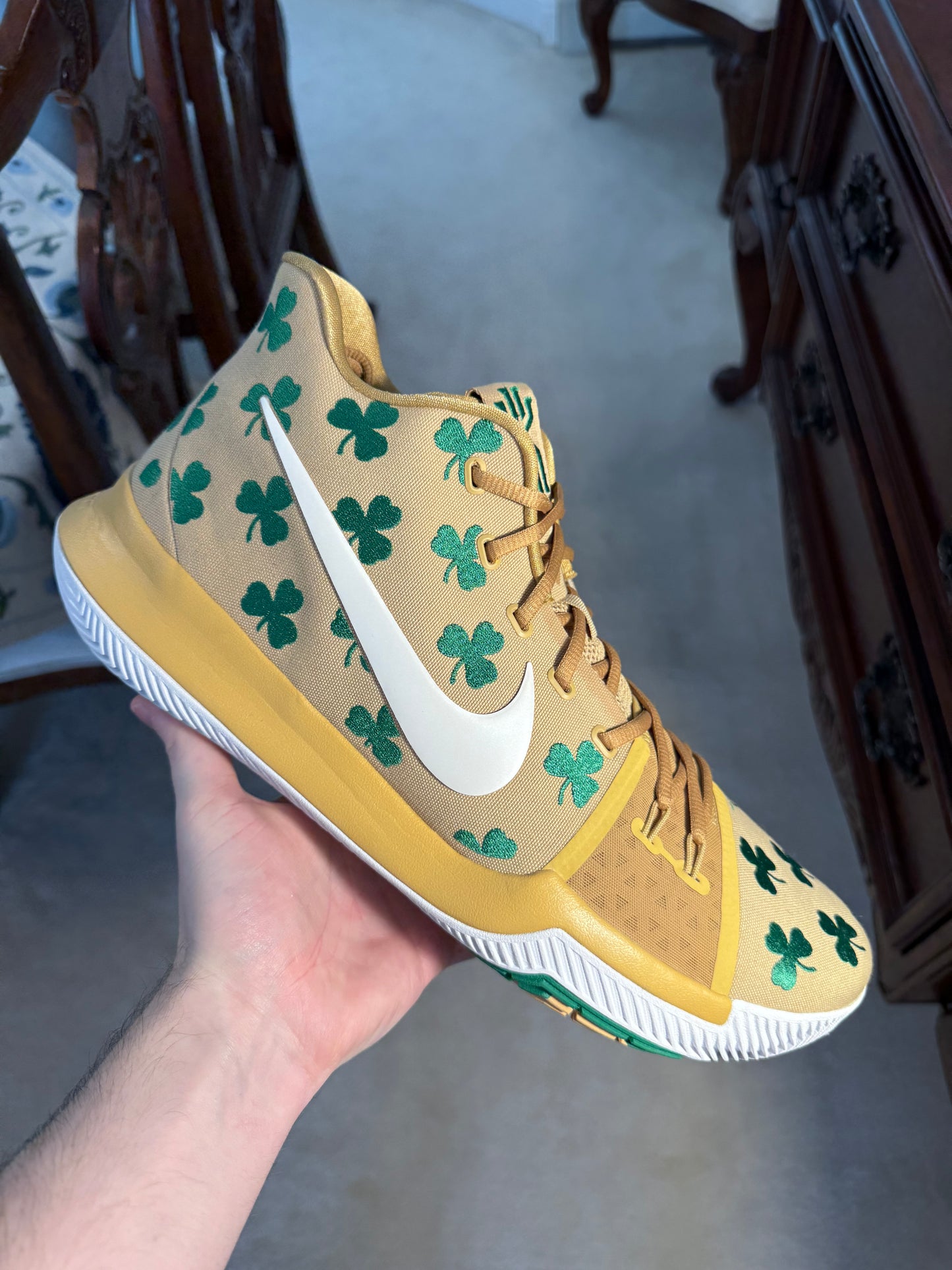 Kyrie 3 Luck PE