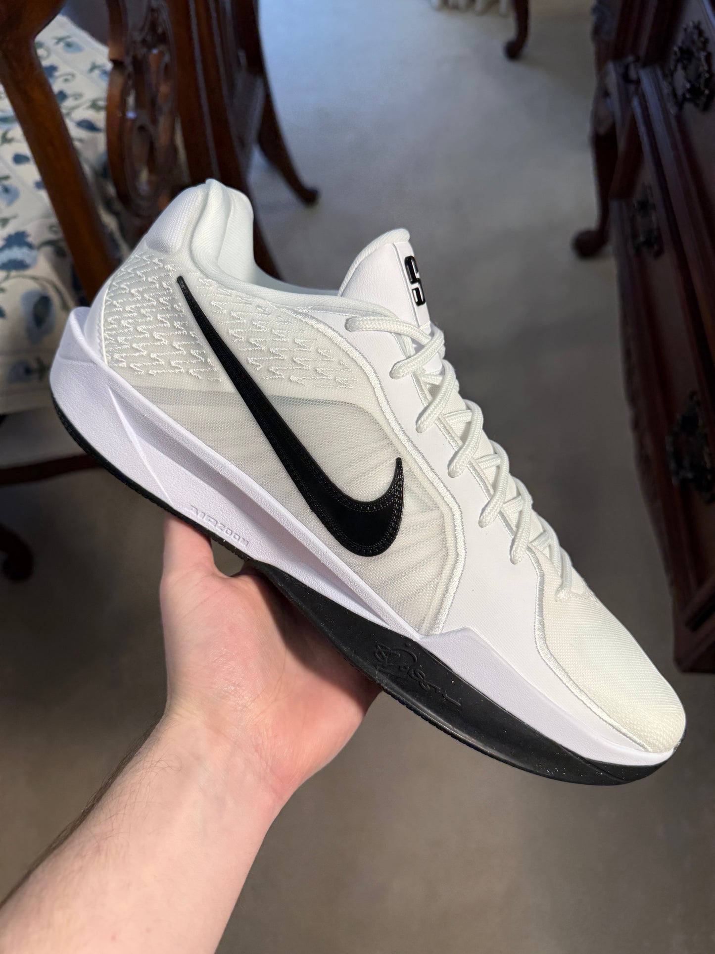 Sabrina 2 TB White Black